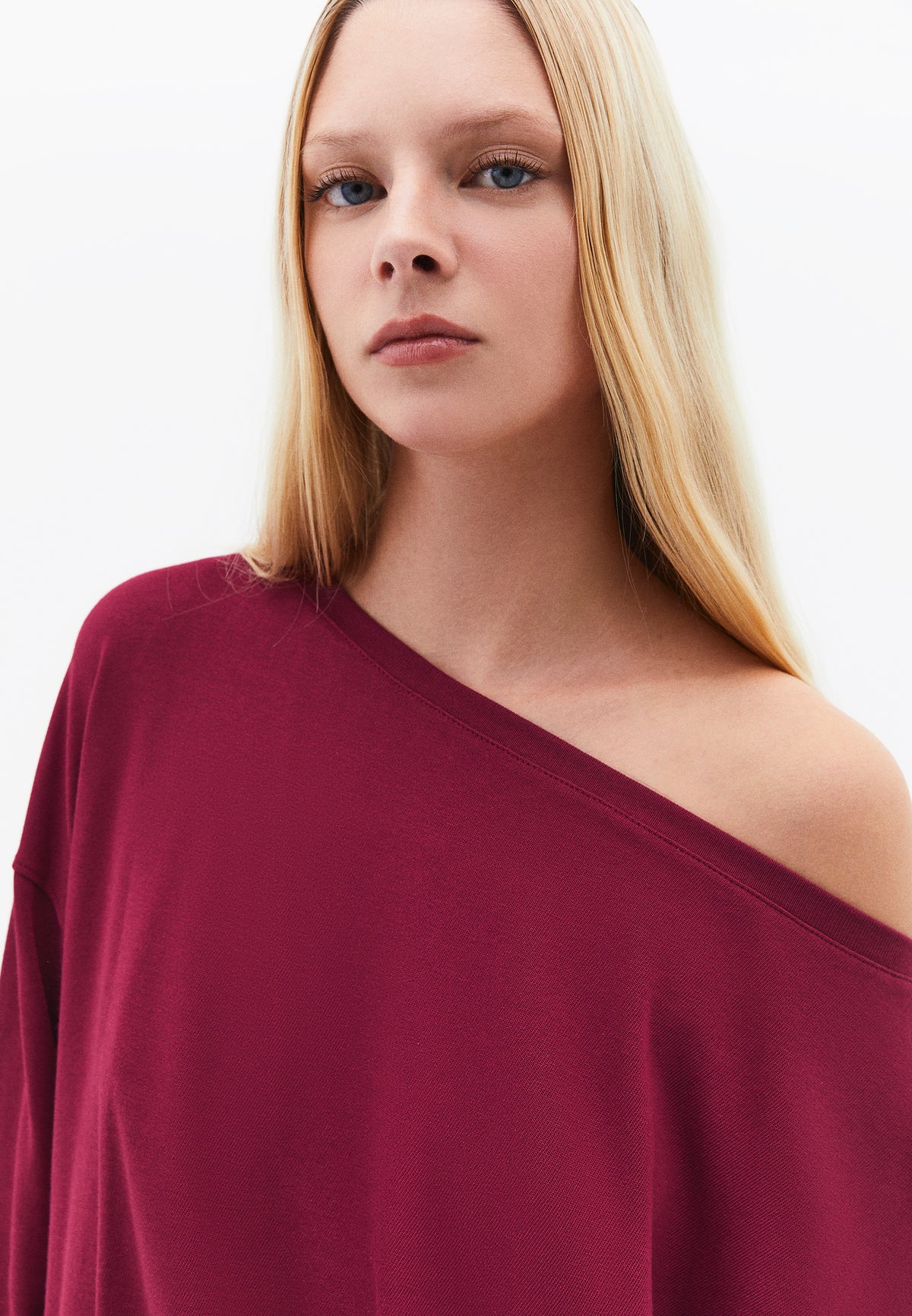 Boat Neck Knit Sweater - RUMBA RED