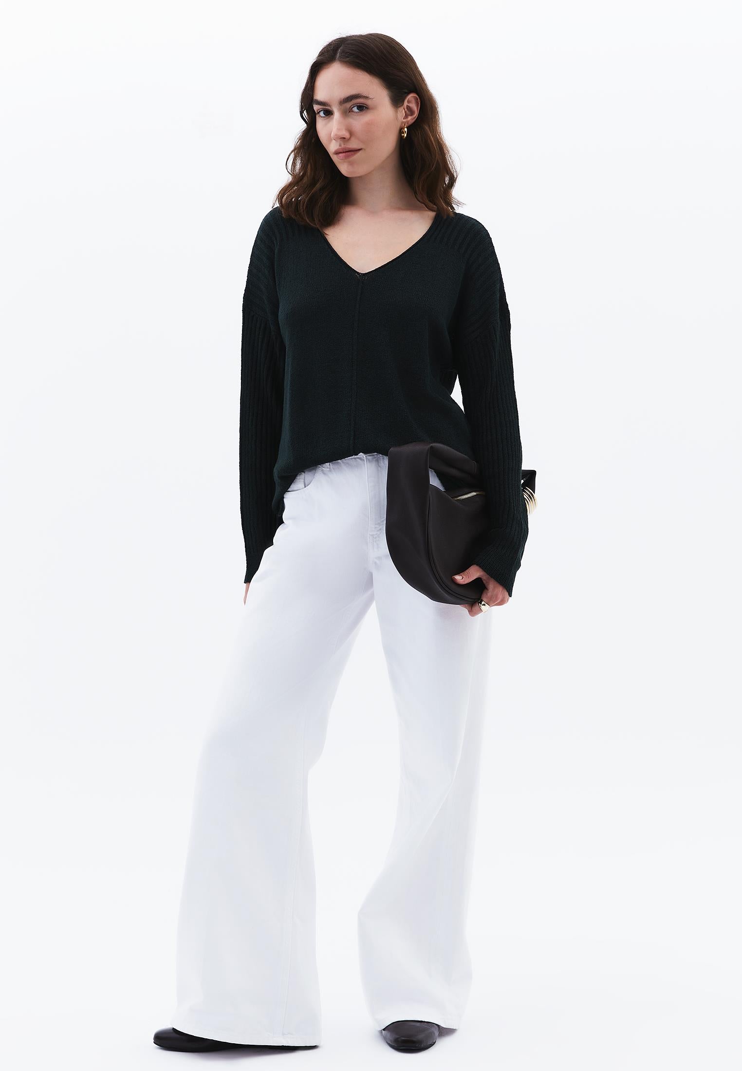 V Neck Standard Sweater - SCARAB