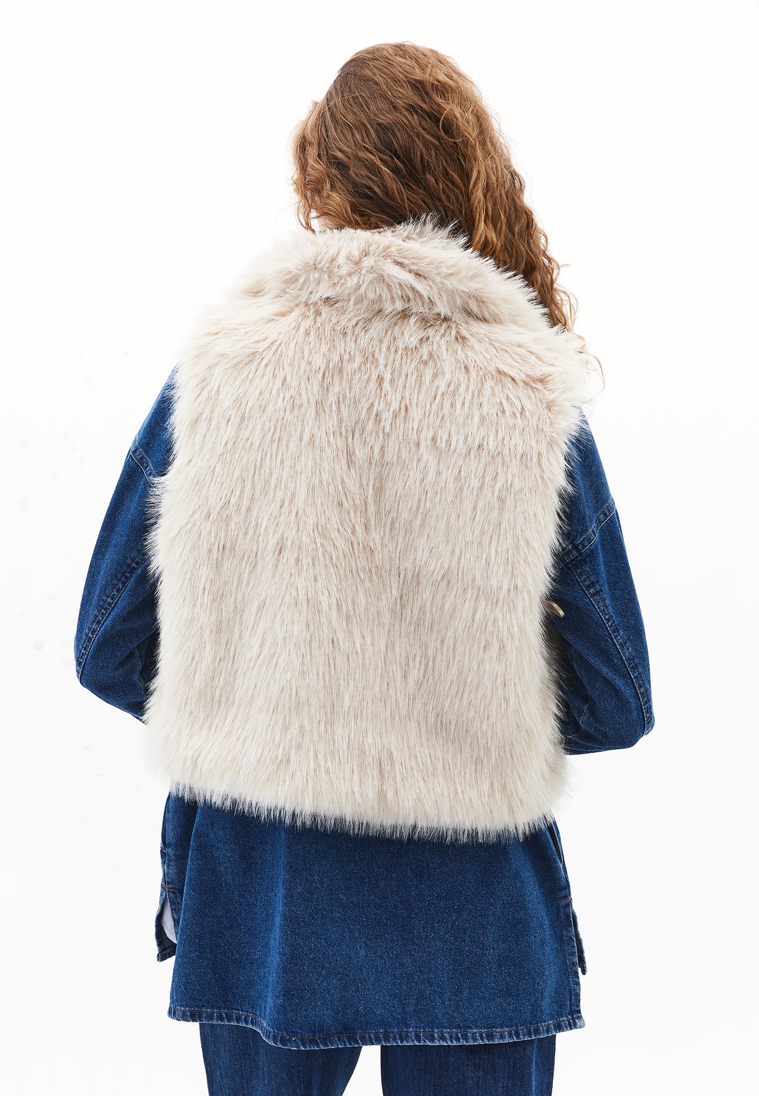 V Neck Faux Fur Vest - SILVER BIRCH