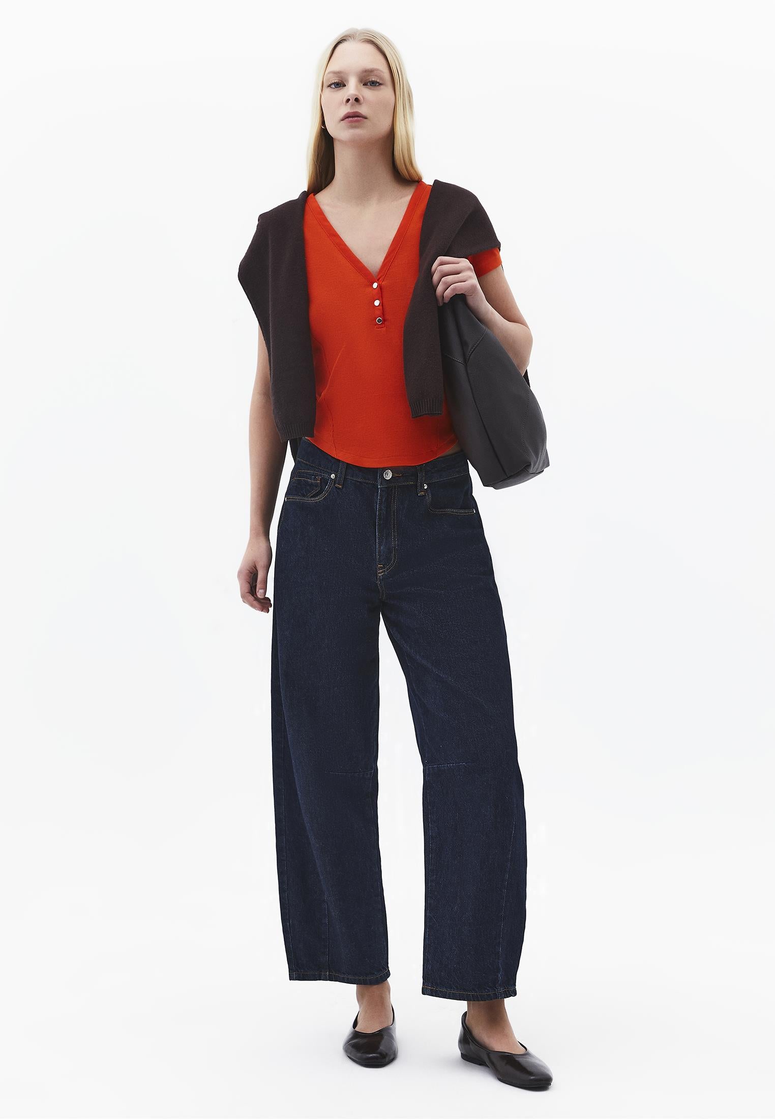 V Neck Slim Fit T-Shirt - SPICY ORANGE