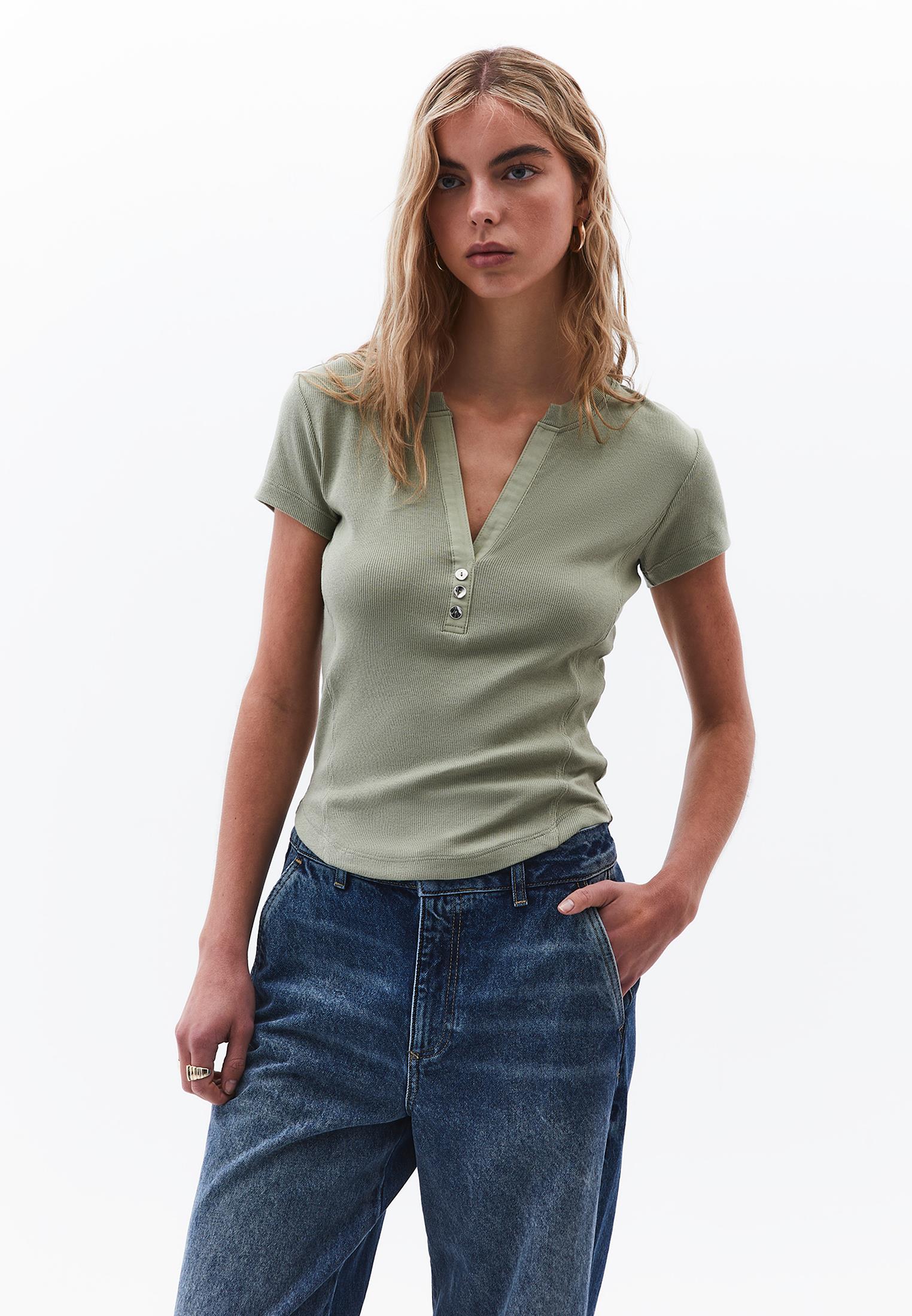 Button Detailed T-Shirt - TEA