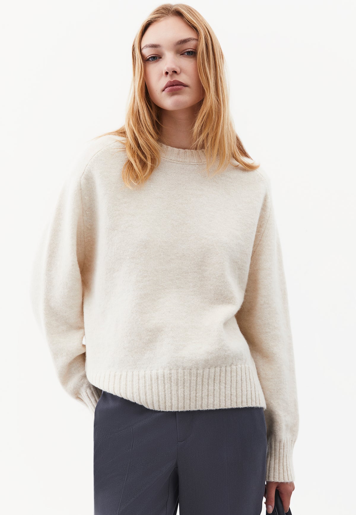 Crew Neck Raglan Sleeve Long Sleeve Knit Sweater - TURTLEDOVE