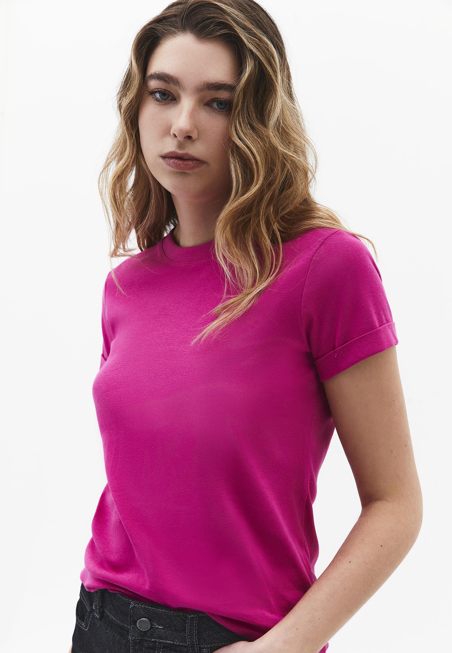 Crew Neck Short Sleeve T-Shirt - VERY BERRY