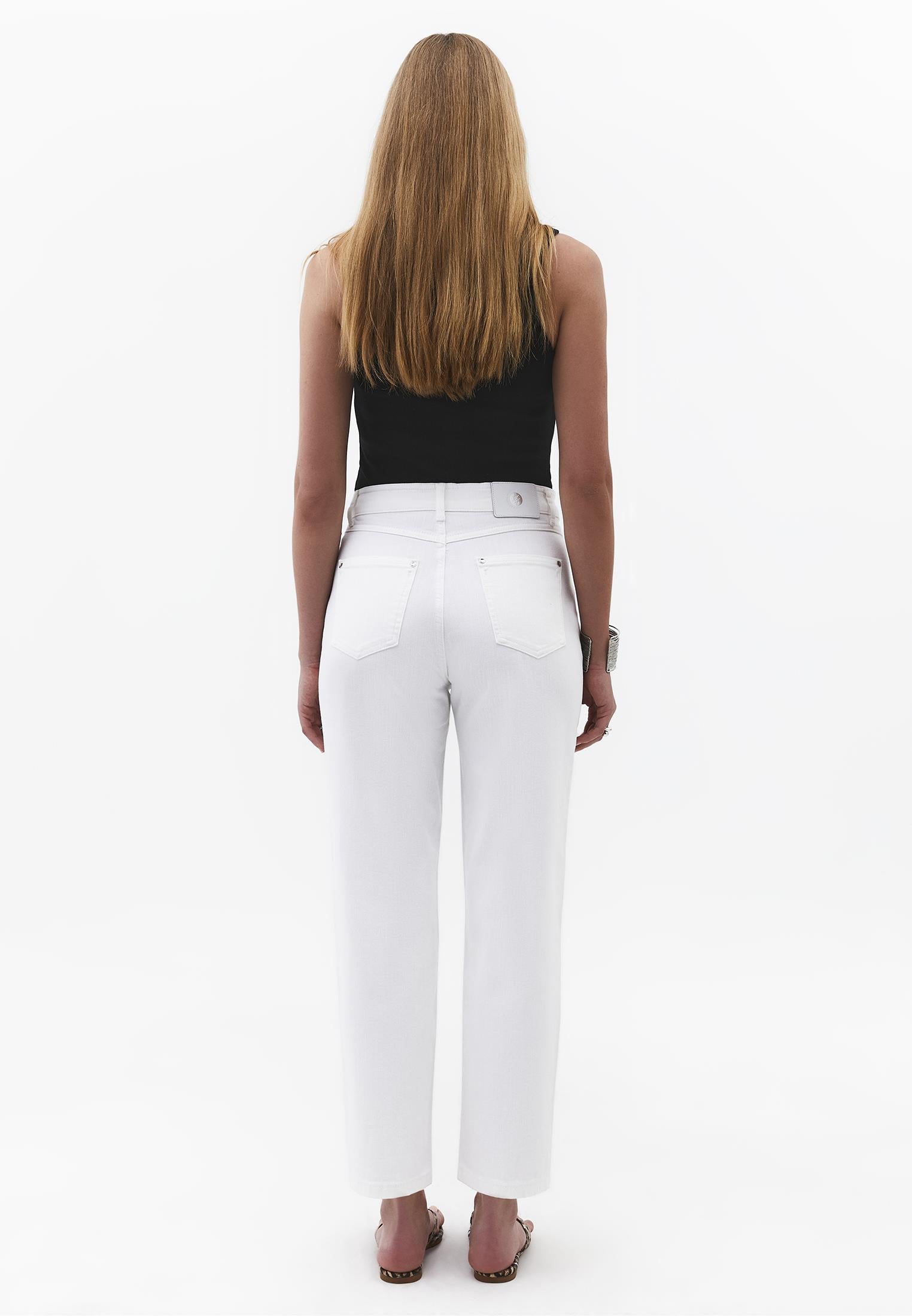 Ultra High Waist Mom Jeans - WHITE DENIM