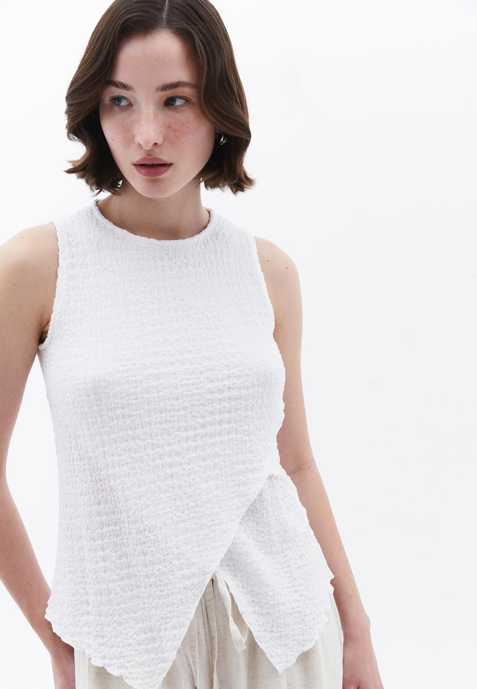 Sleeveless Crew Neck Blouse - WHITE
