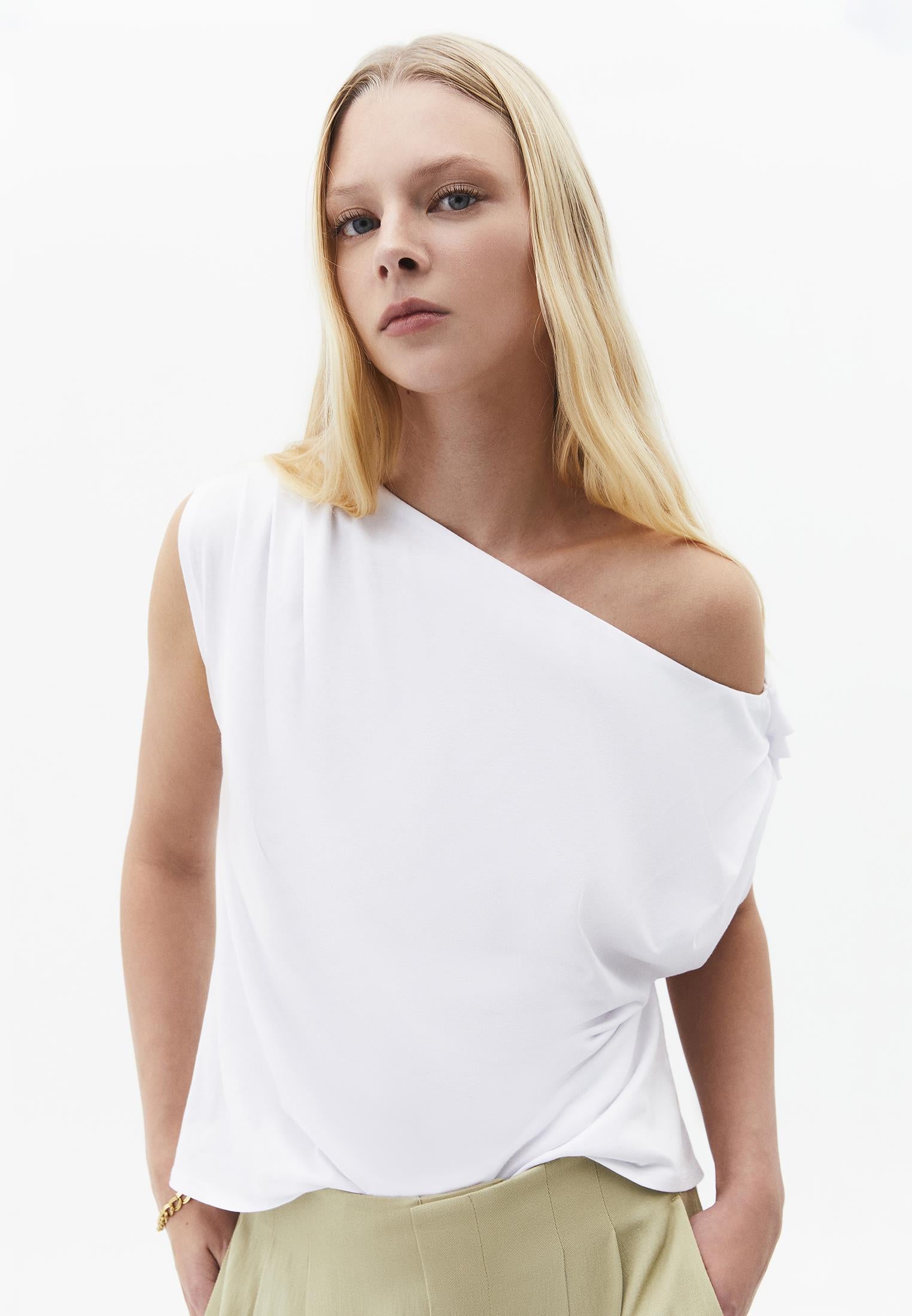Pleated Asymmetric T-Shirt - WHITE