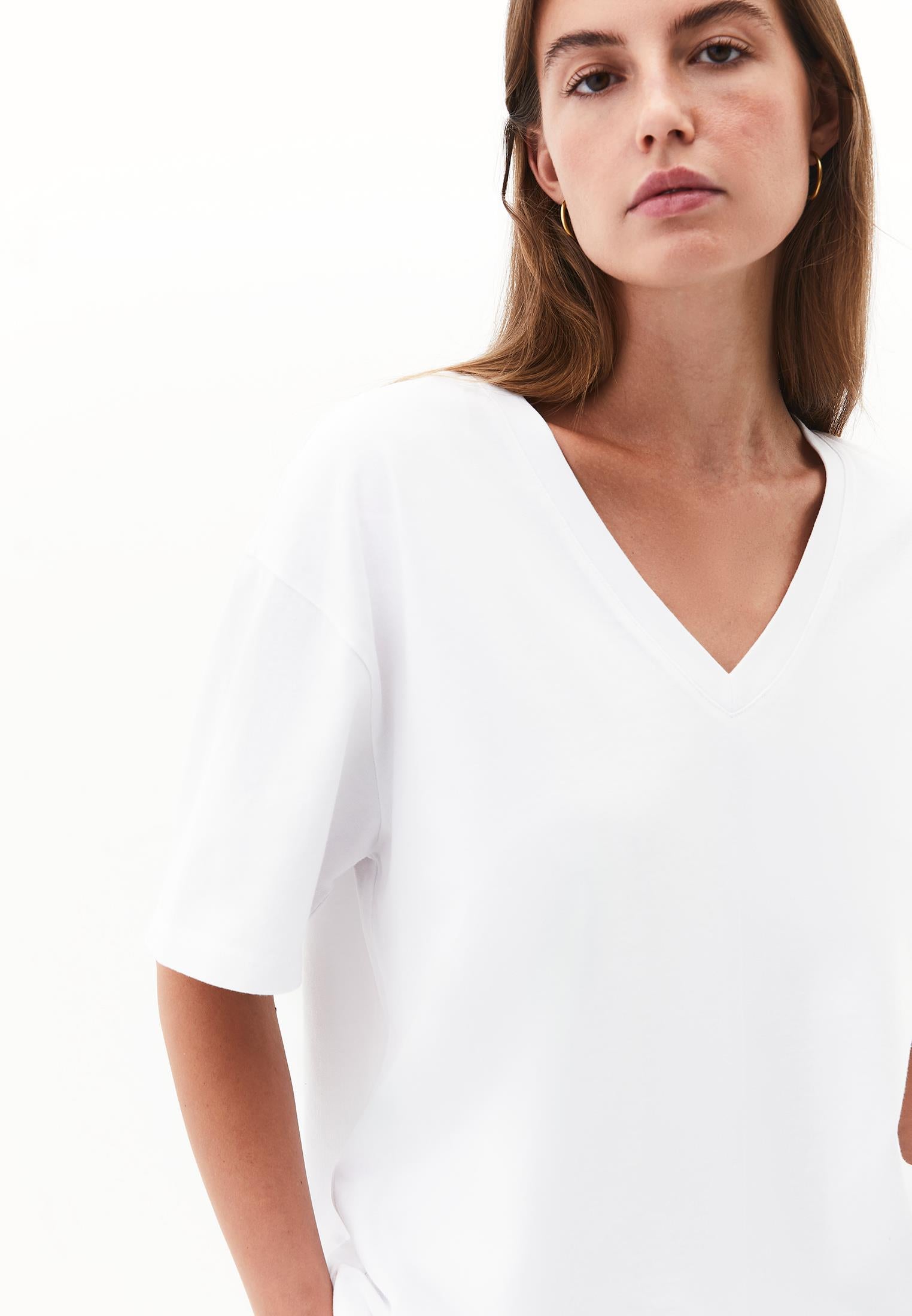 V Neck Boyfriend T-Shirt - WHITE