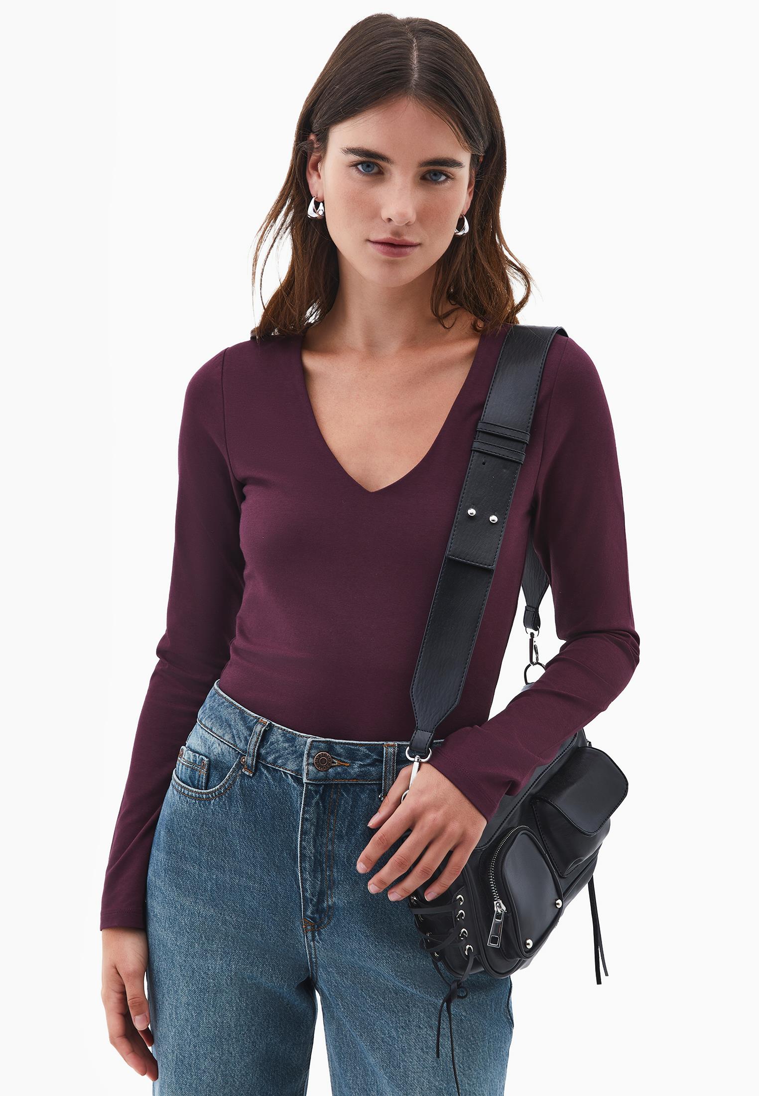 V Neck Long Sleeve T-Shirt - WINETASTING