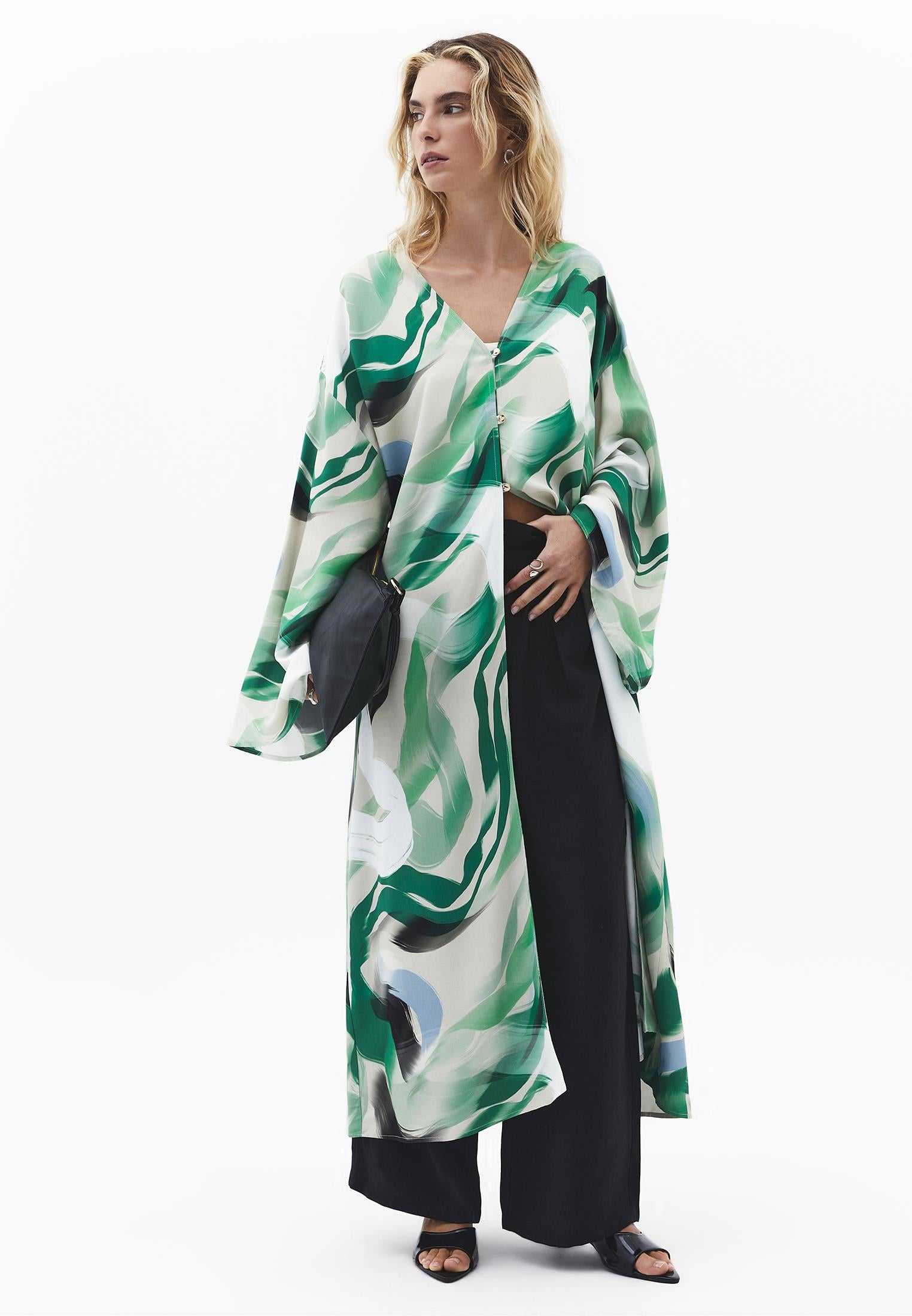 Oversize Long Button Detailed Kimono - ABSTRACT COMB