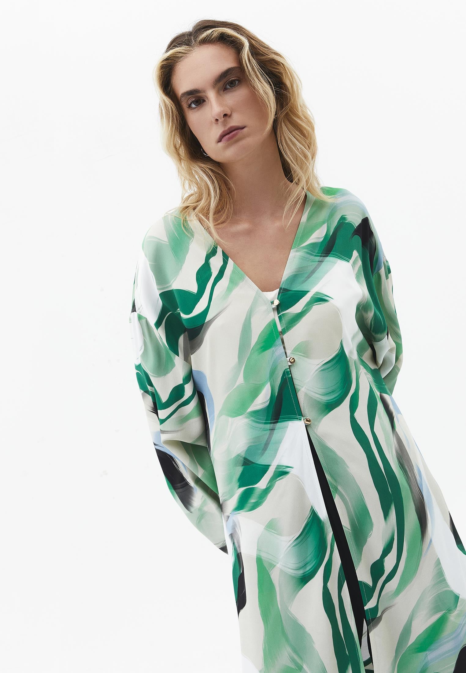 Oversize Long Button Detailed Kimono - ABSTRACT COMB