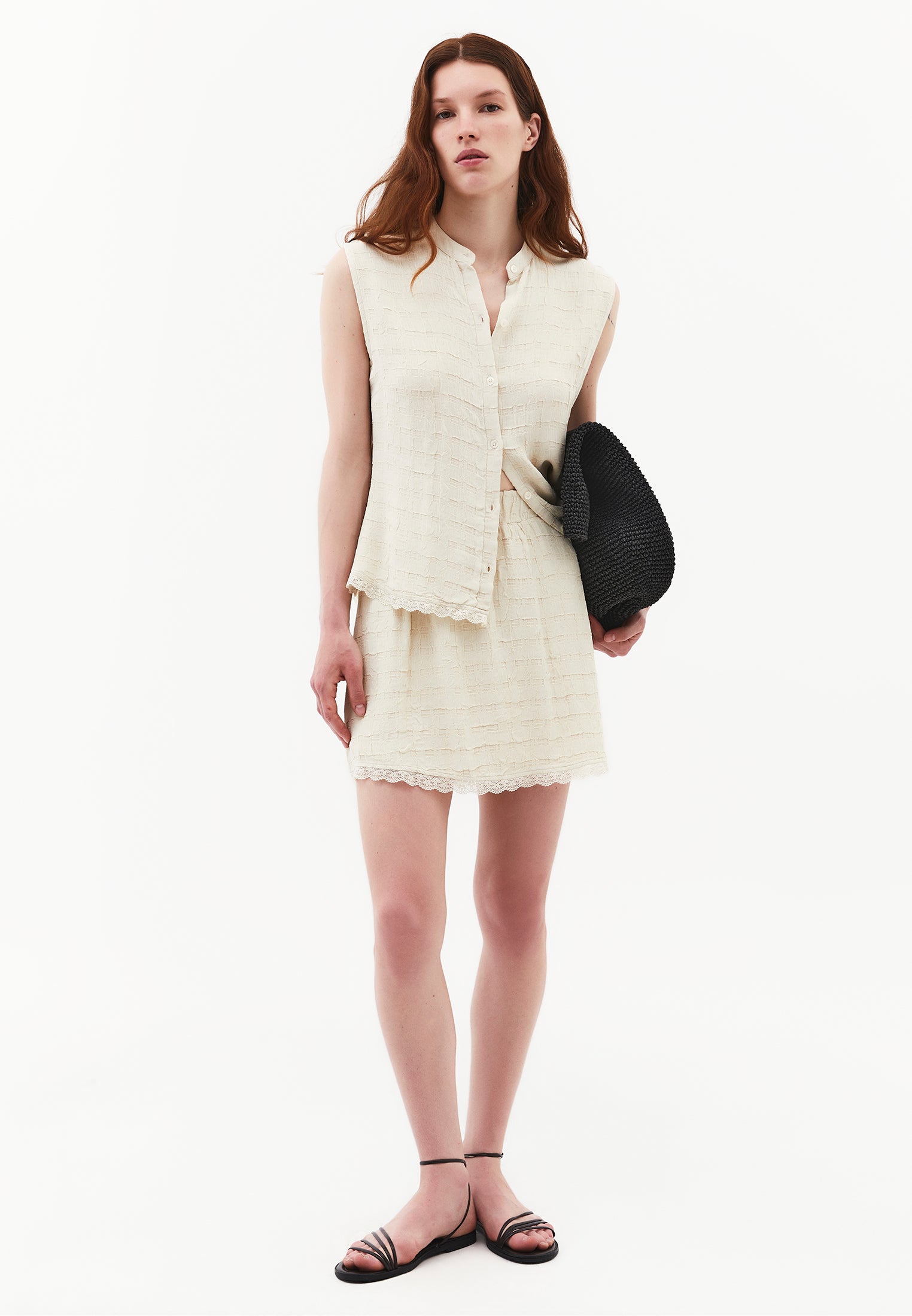 Short Skirt With Lace Details - ALMOND MILK