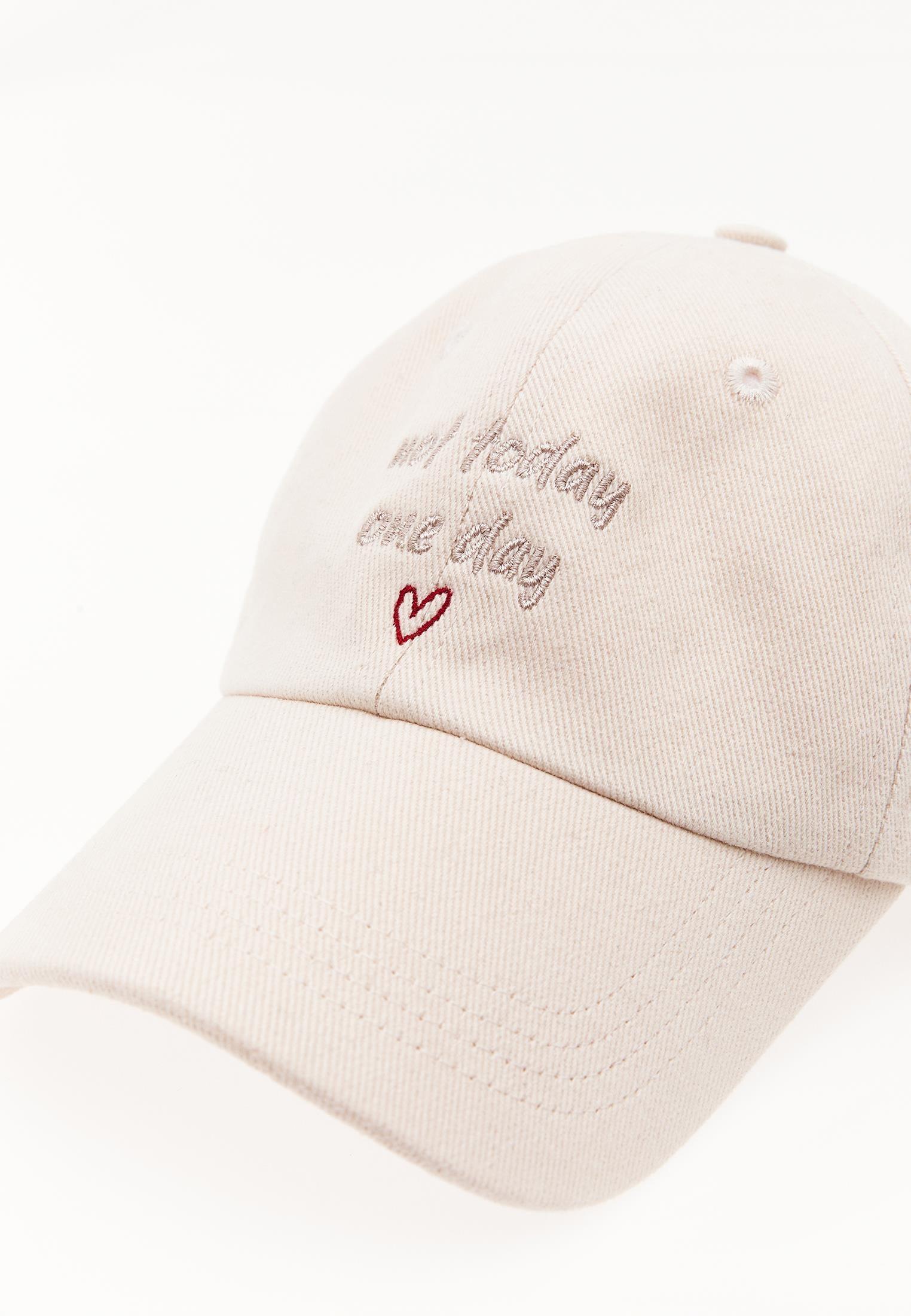 Hat - ALMOND MILK