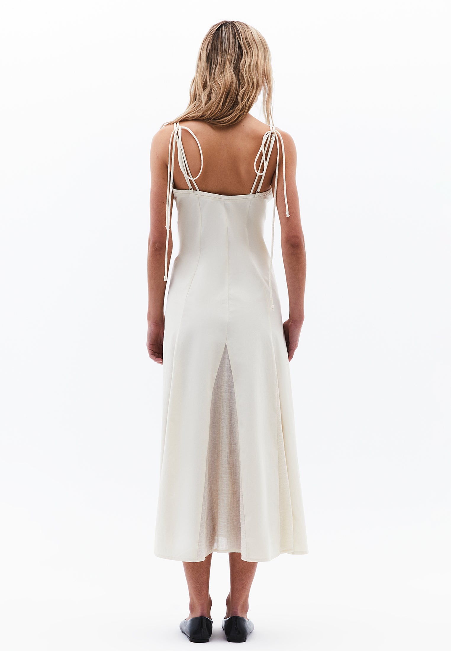 Long Dress With Square Neckline - ALMOND MILK