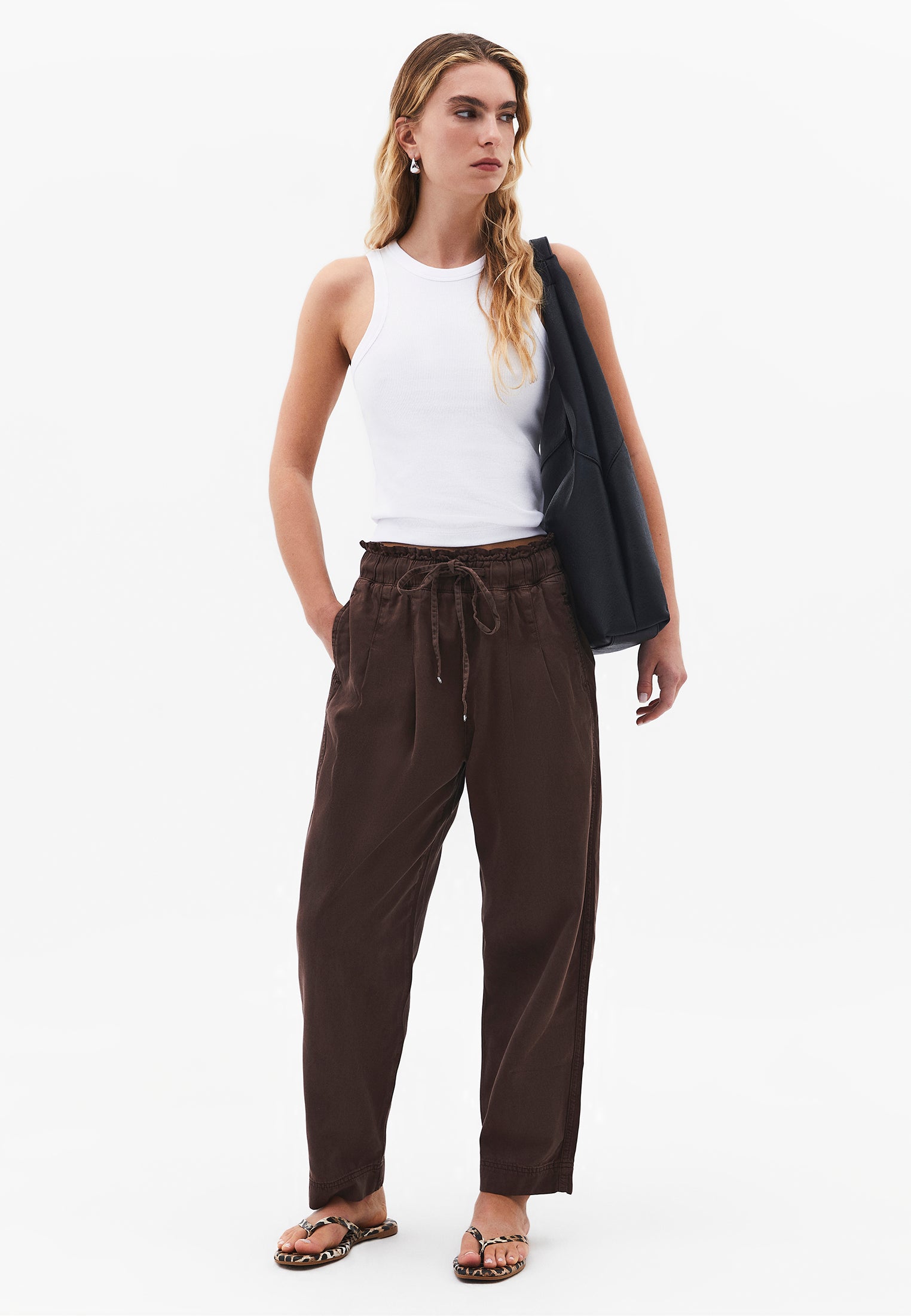 Pleated Tencel Baggy Pants - ANTIK CHICORY COFFEE