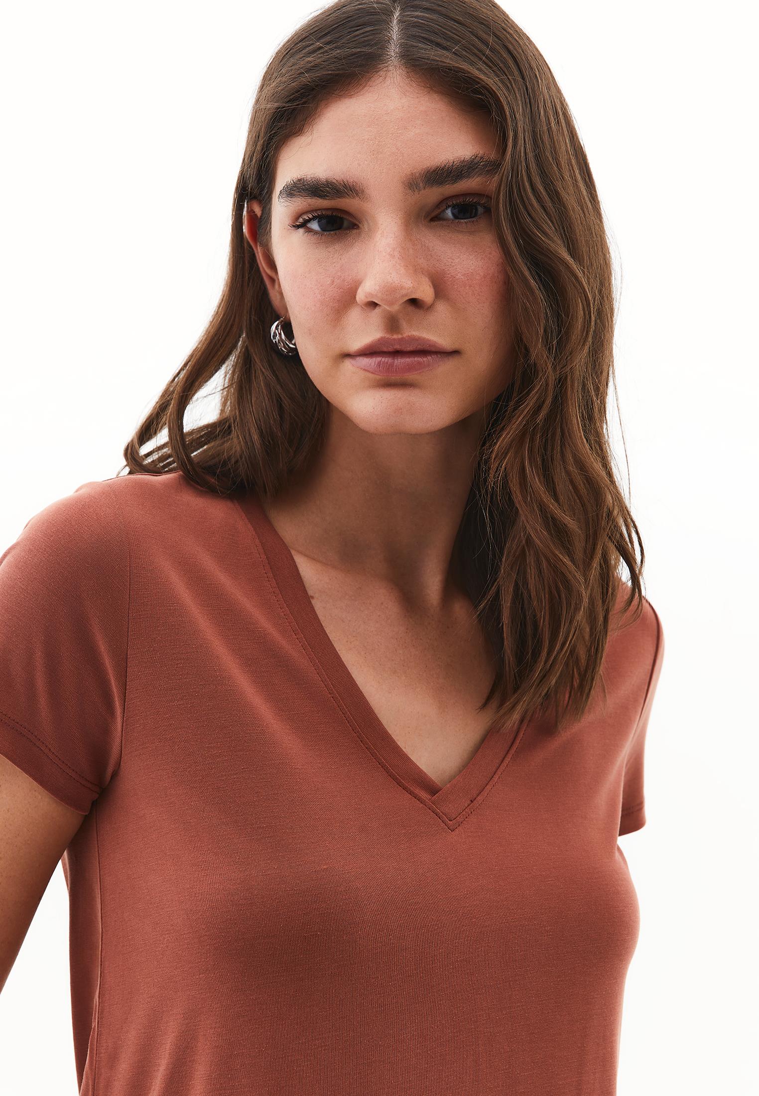 V Neck Slim Fit Short Sleeve T-Shirt - ARABIAN SPICE