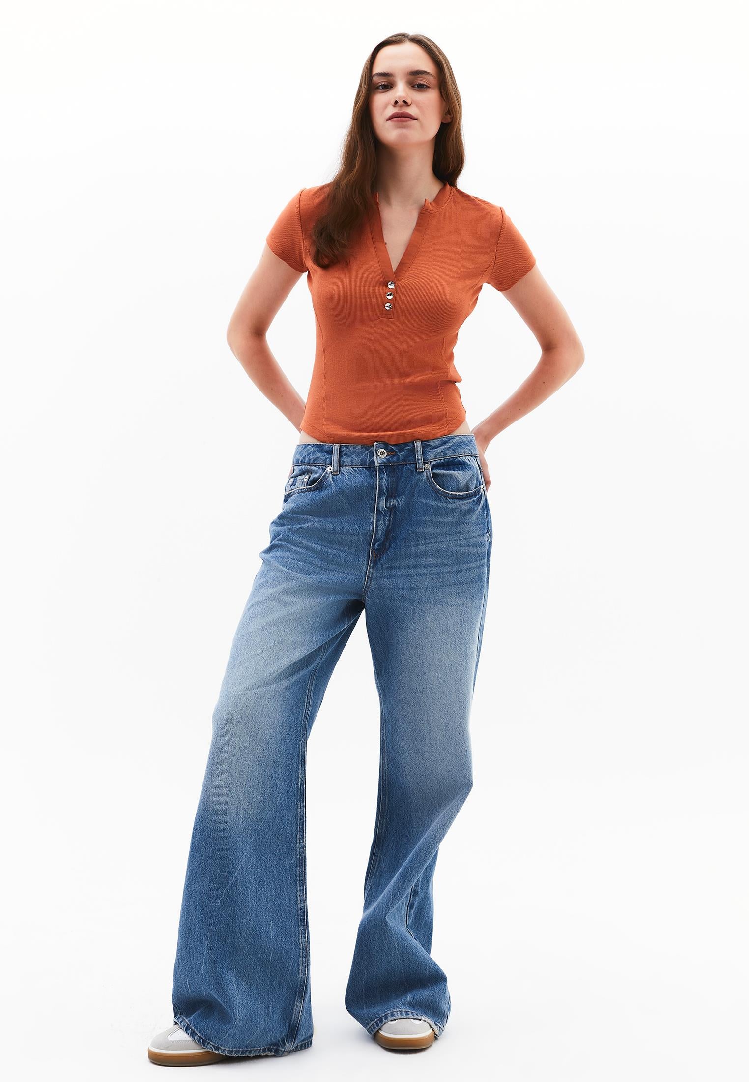 Short Sleeve T-Shirt With Button Detail - AUTUMN LEAF