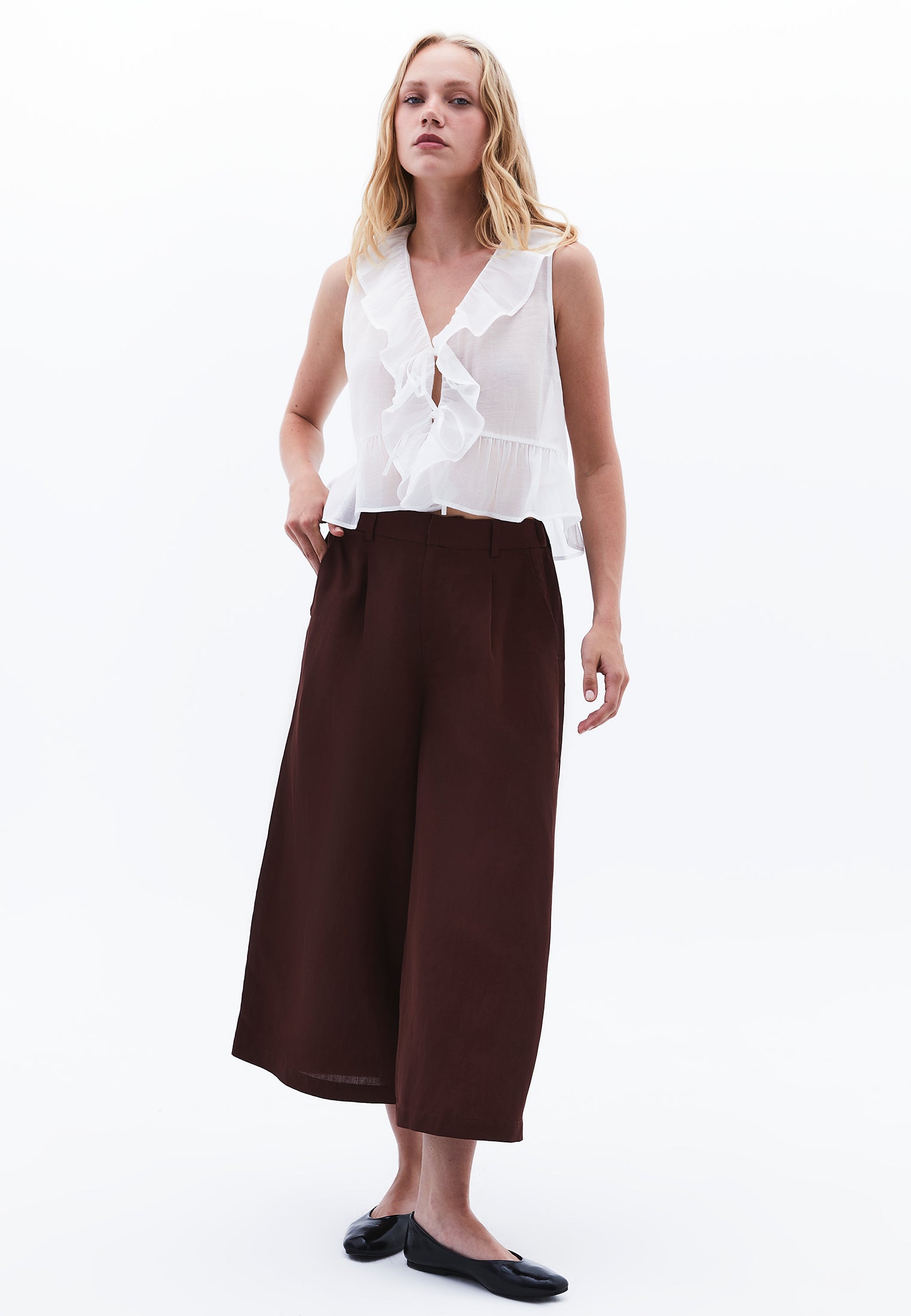 Pleated Ultra High Waist Cropped Culotte Trousers - BITTER CHOCOLATE
