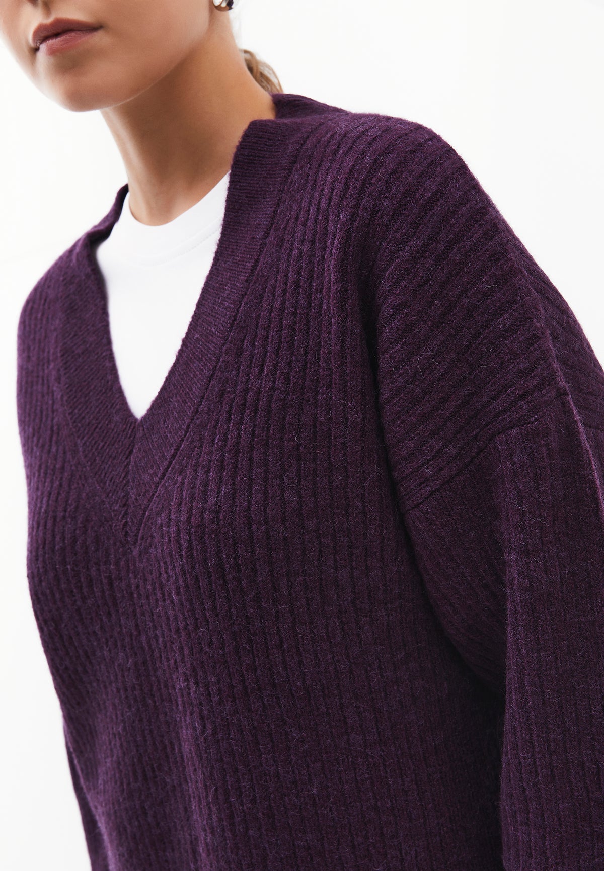 Loose V-Neck Sweater - BLACKBERRY CORDIAL