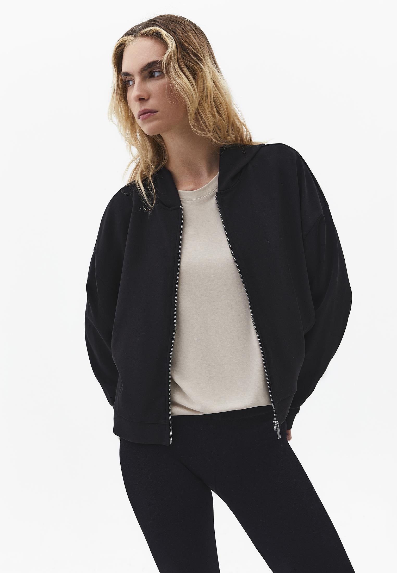 Long Sleeved Sweatshirt With Pocket Detail - BLACK