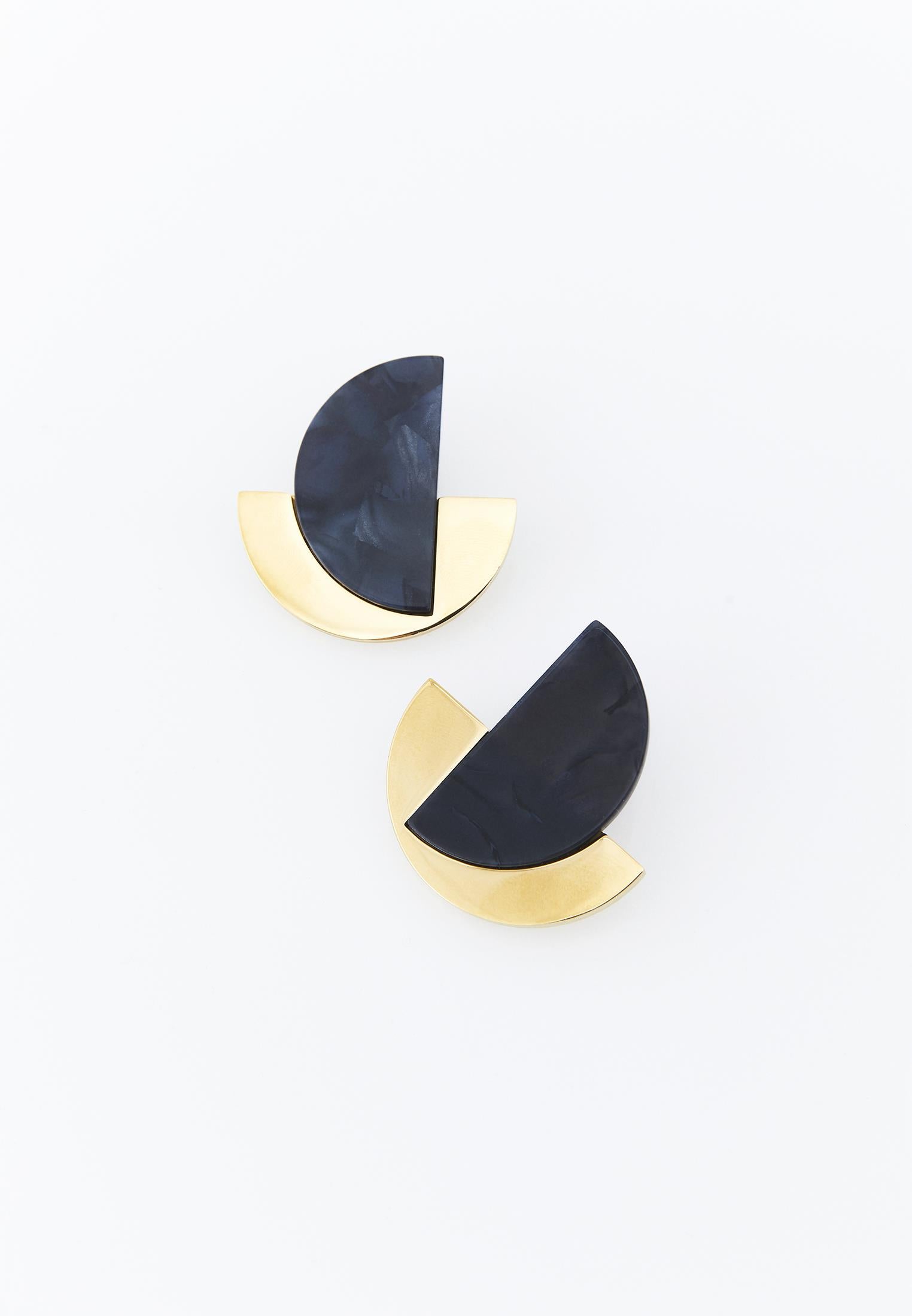 Earring - BLACK