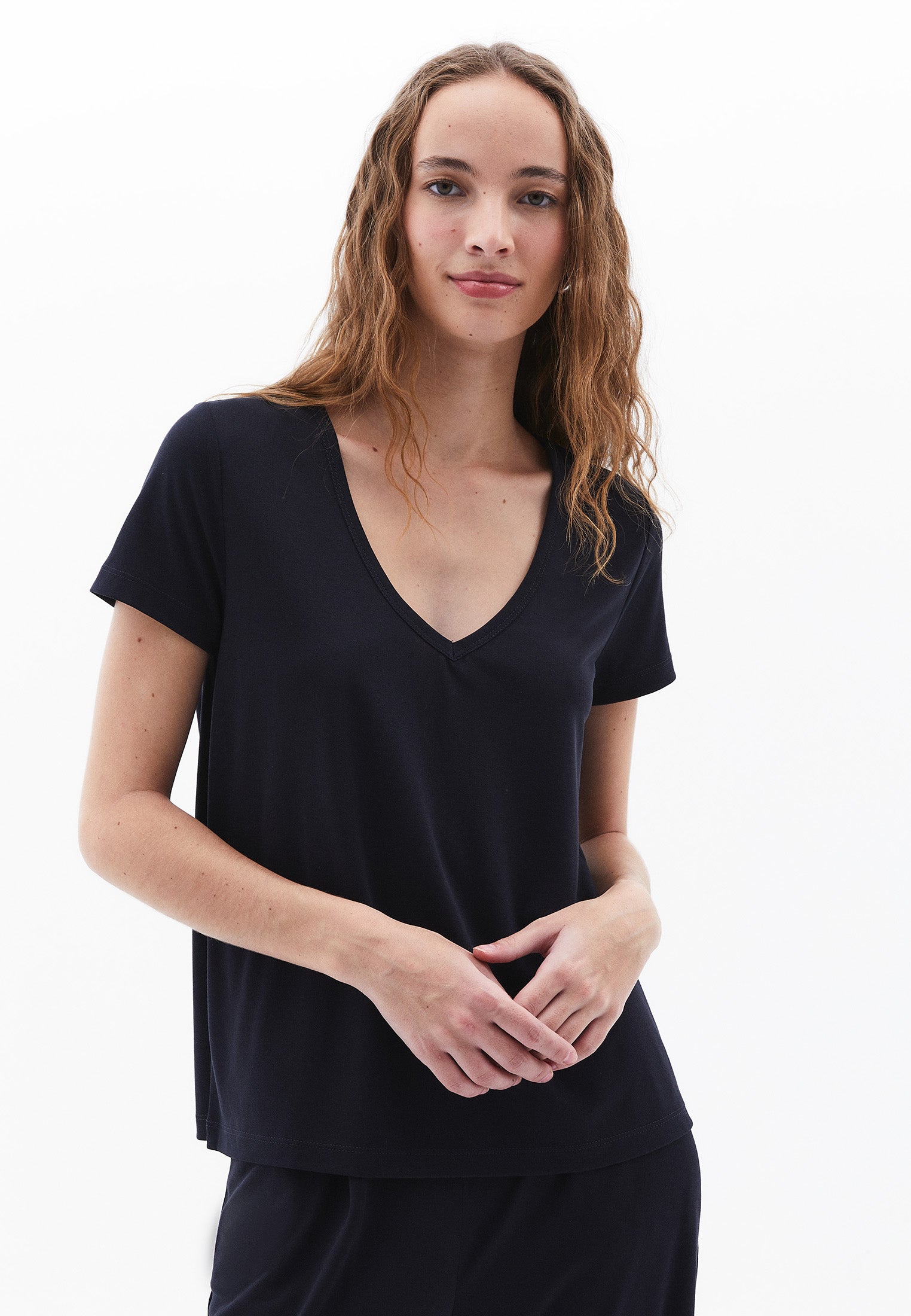 V Neck Loose Fit T-Shirt - BLACK