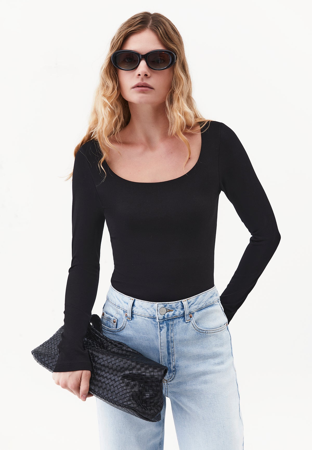 Long Sleeve U Neck Bodycon T-Shirt - BLACK