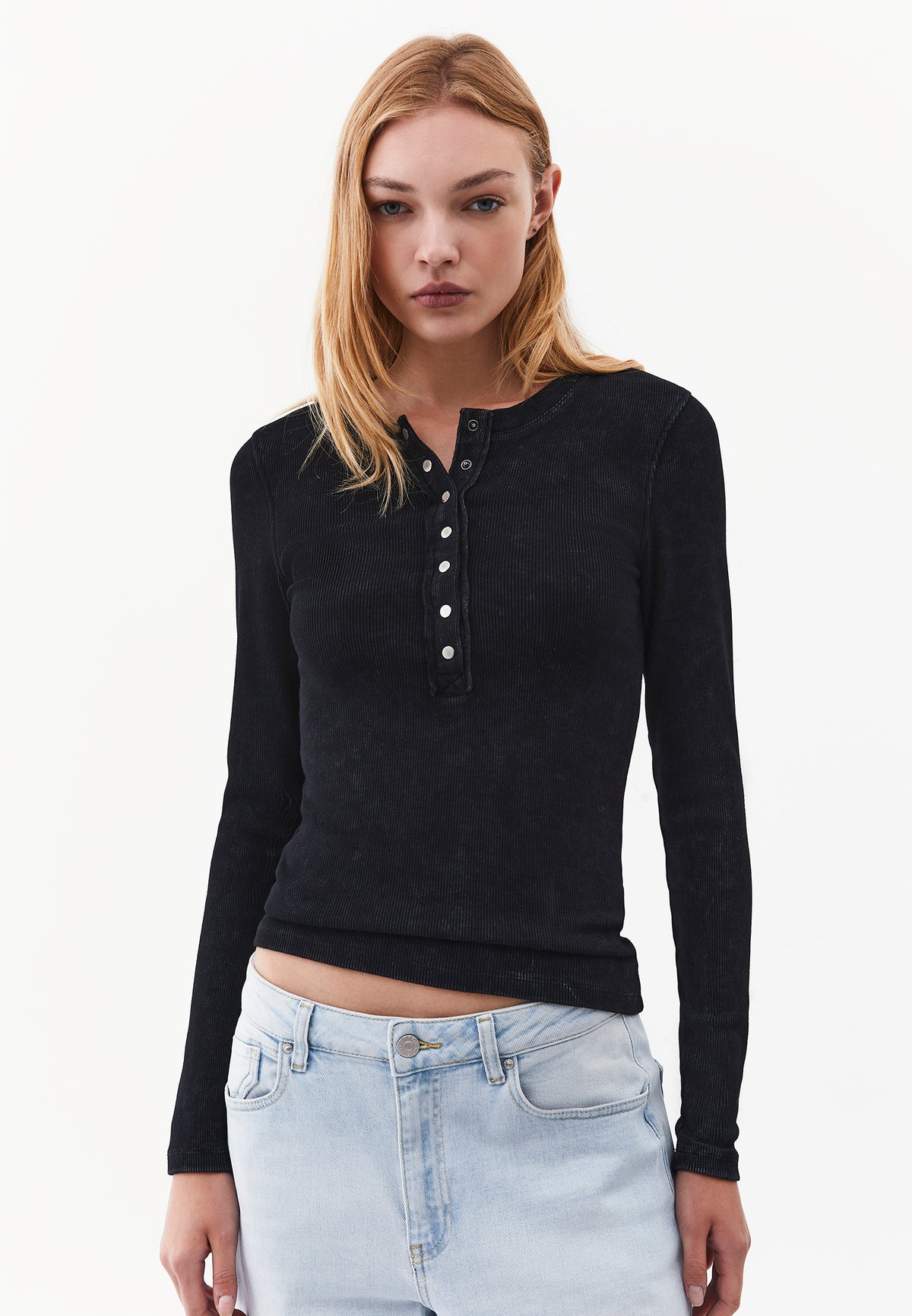 Crew Neck Long Sleeve Bodycon T-Shirt - BLACK