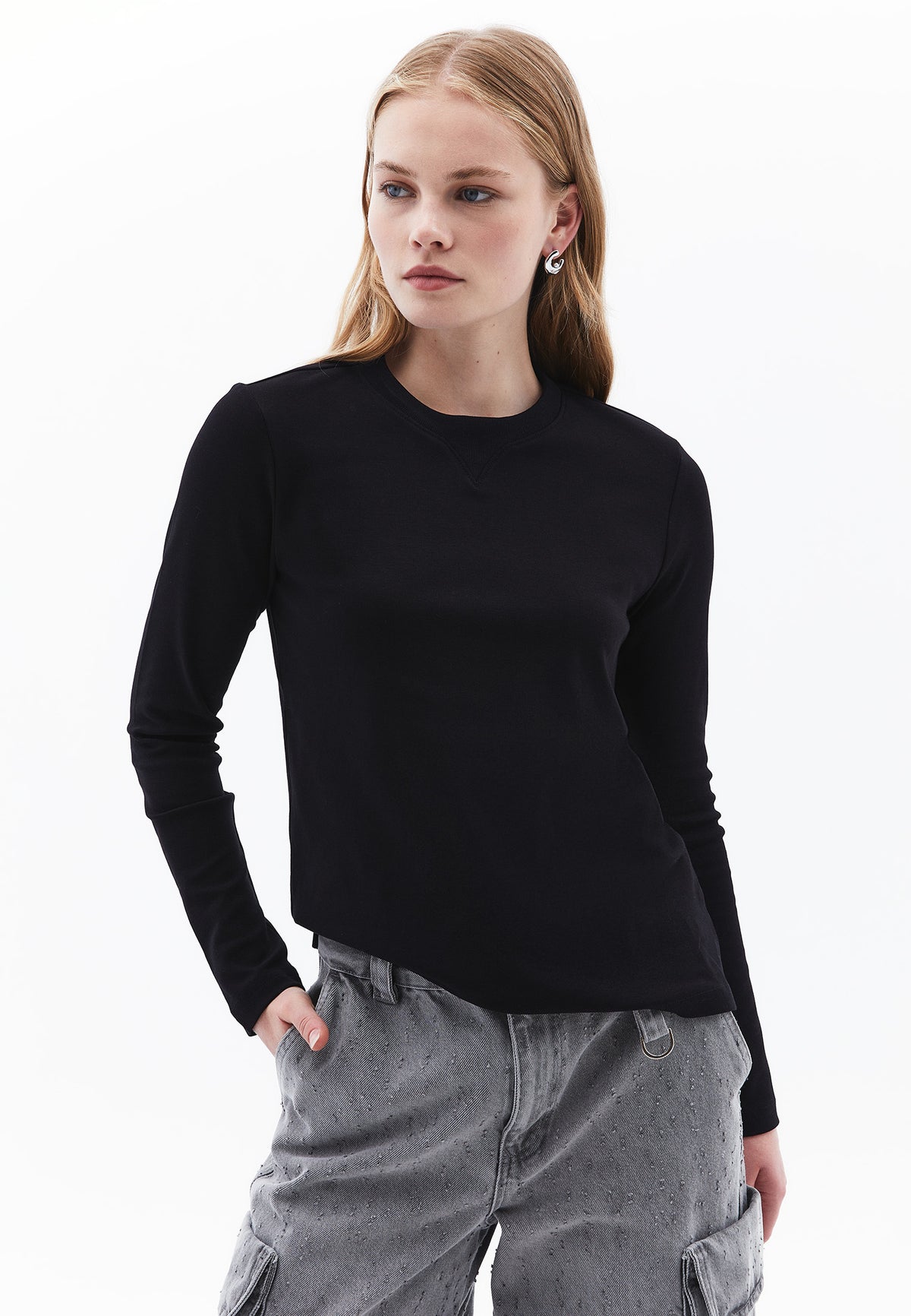 Crew Neck Long Sleeve Sweatshirt - BLACK