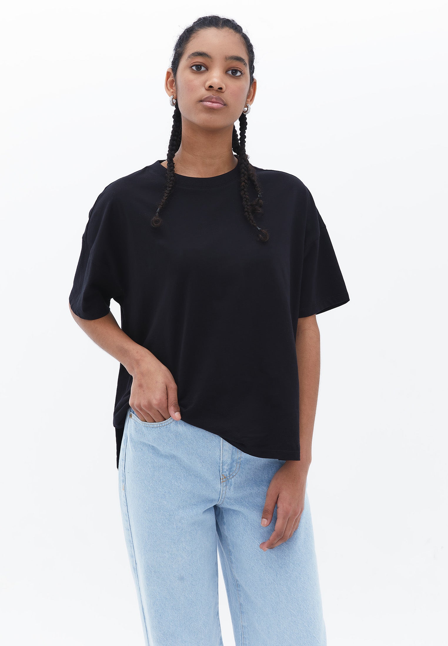 Boyfriend Crew Neck T-Shirt - BLACK
