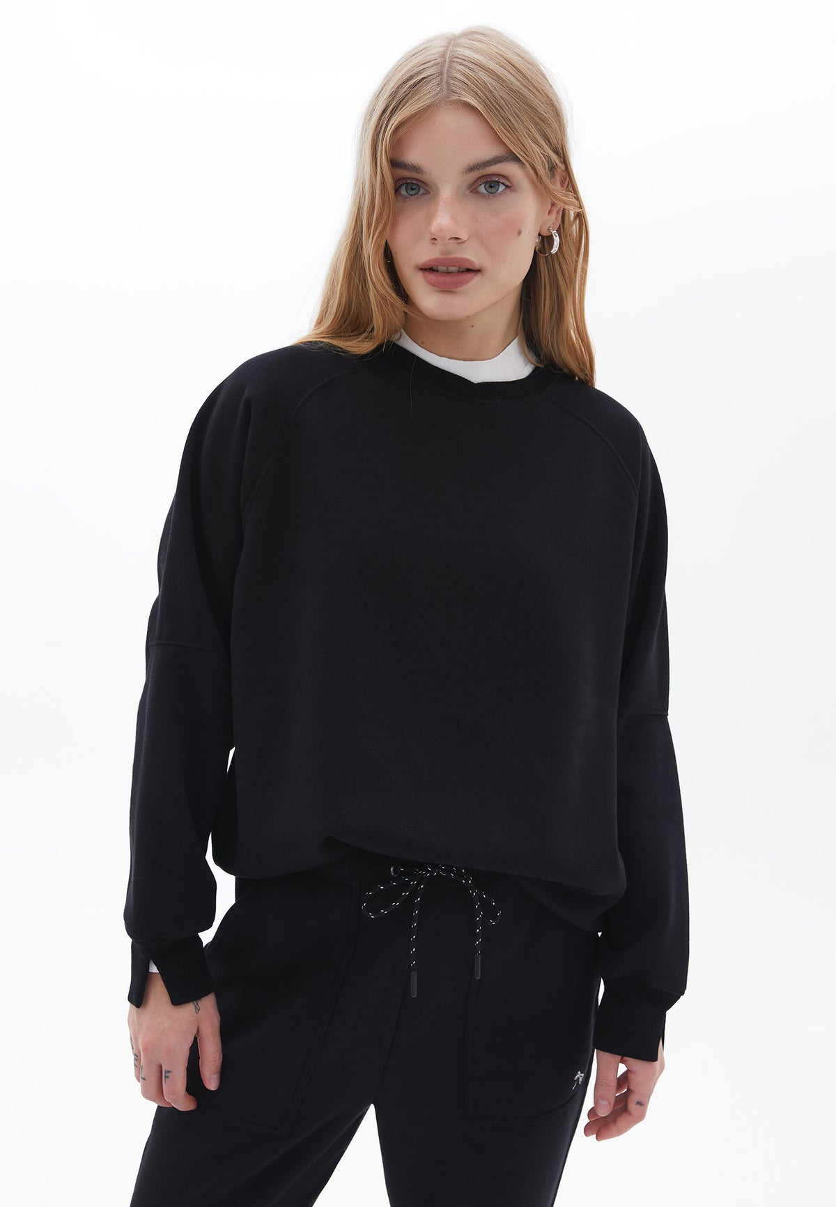 Oversize Sweatshirt - BLACK