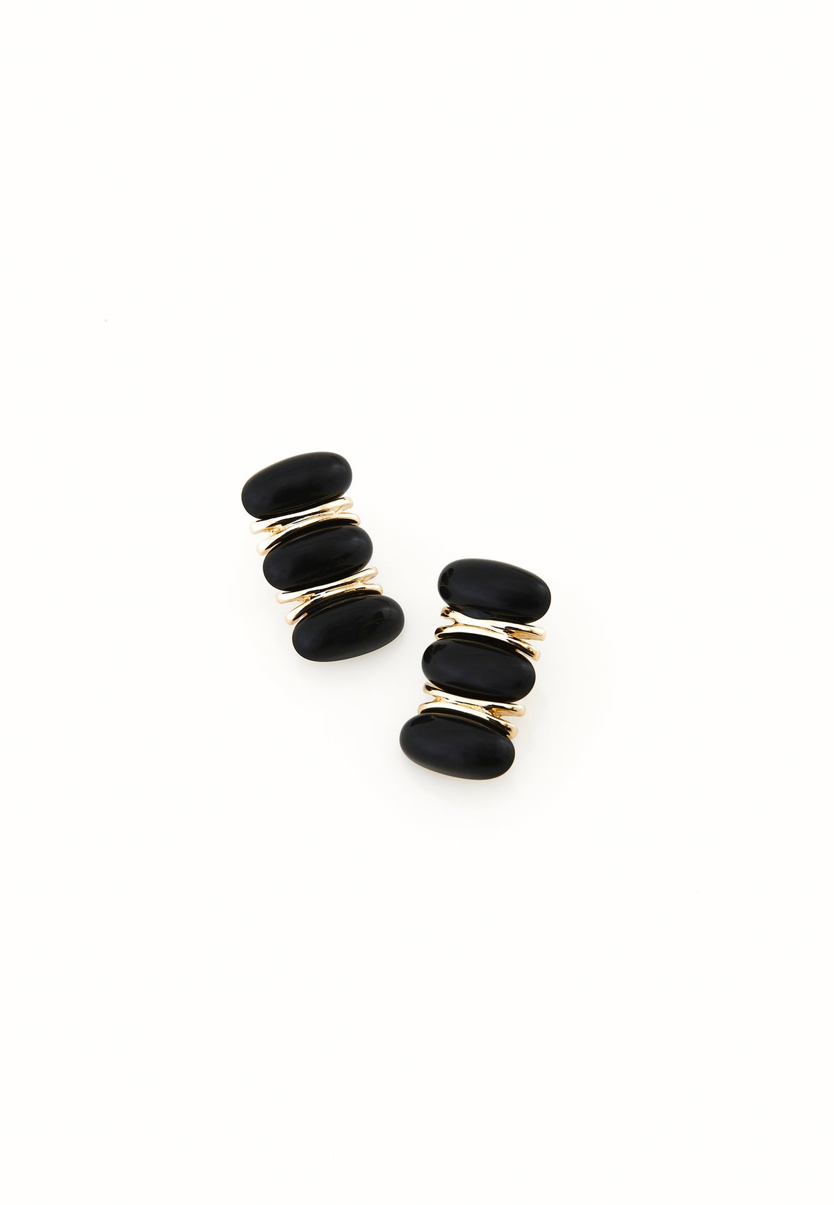 Minimal Earring Model - BLACK