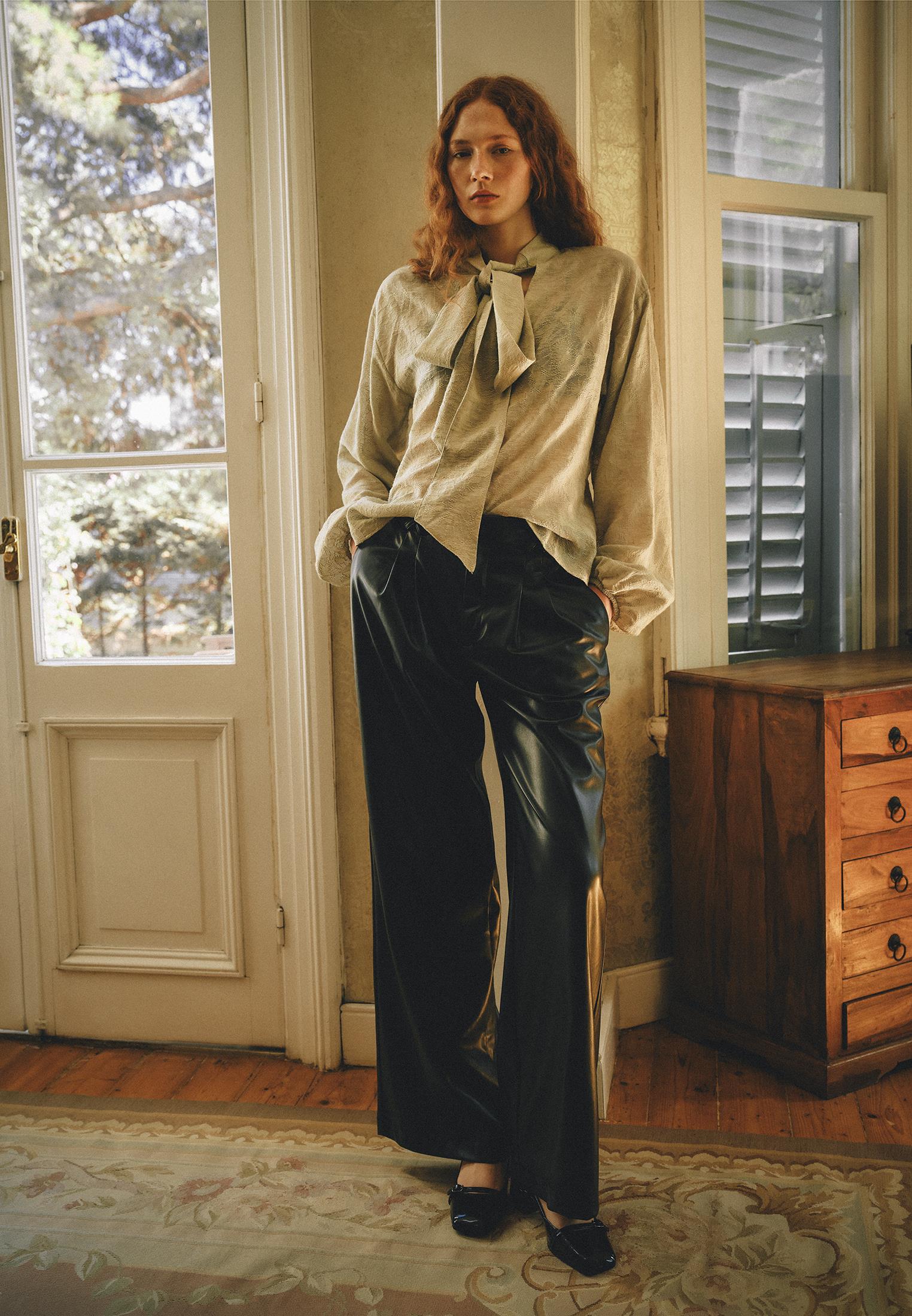 Pleated Wide Leg High Waist Pants - BLACK