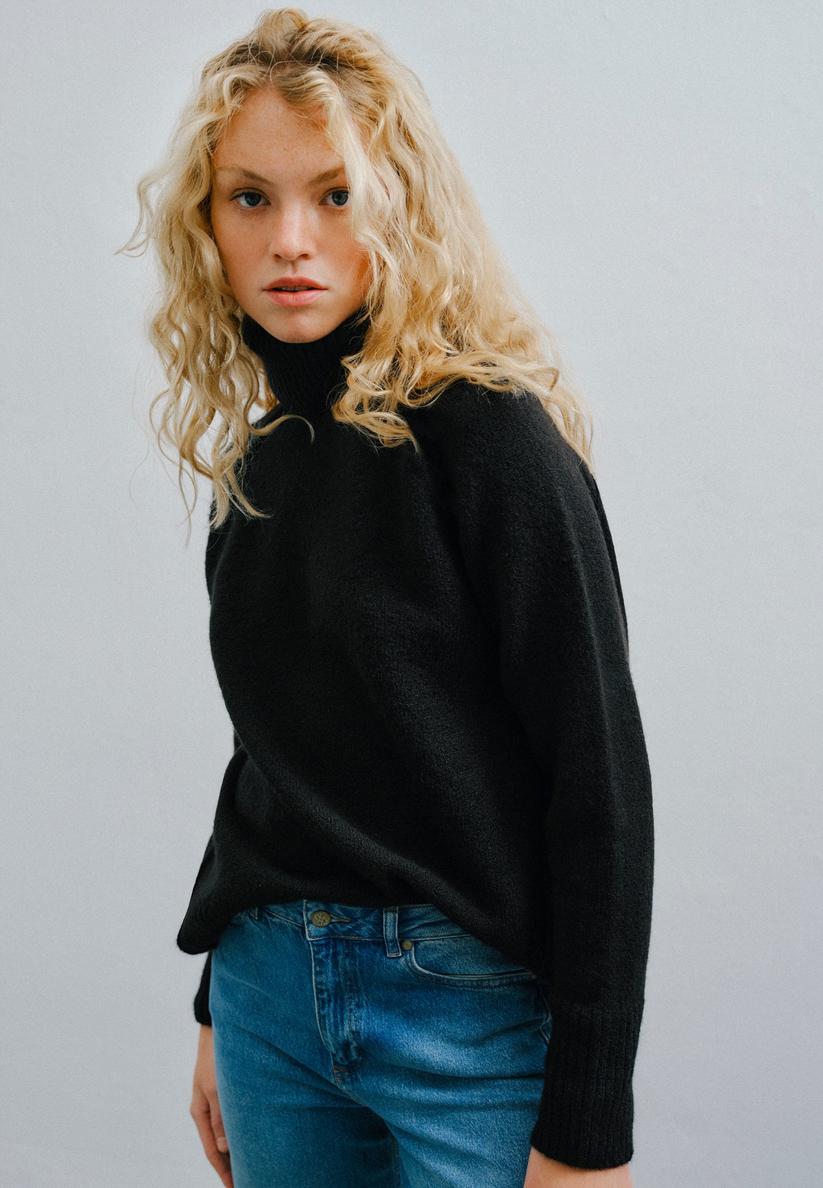 Turtleneck Raglan Sleeve Ribbed Knitwear - BLACK