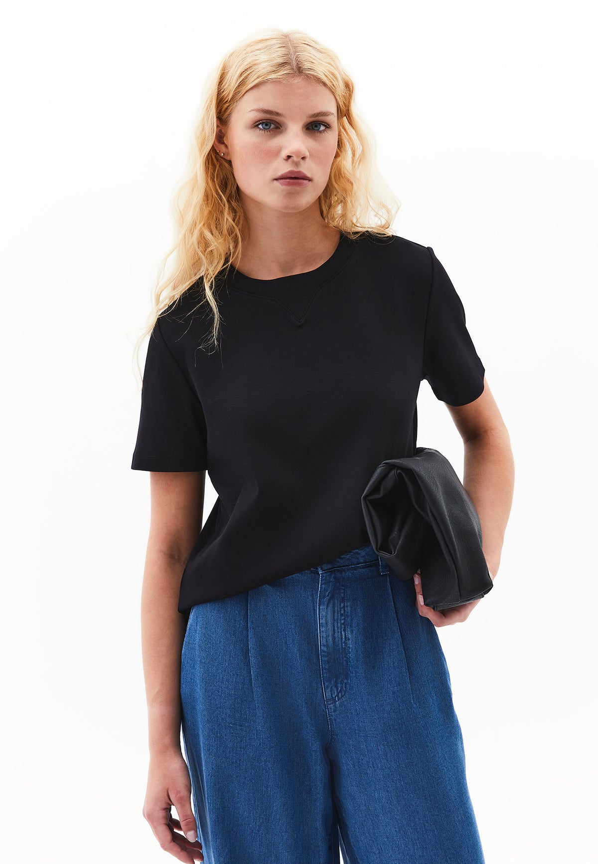 Crew Neck Short Sleeve T-Shirt - BLACK