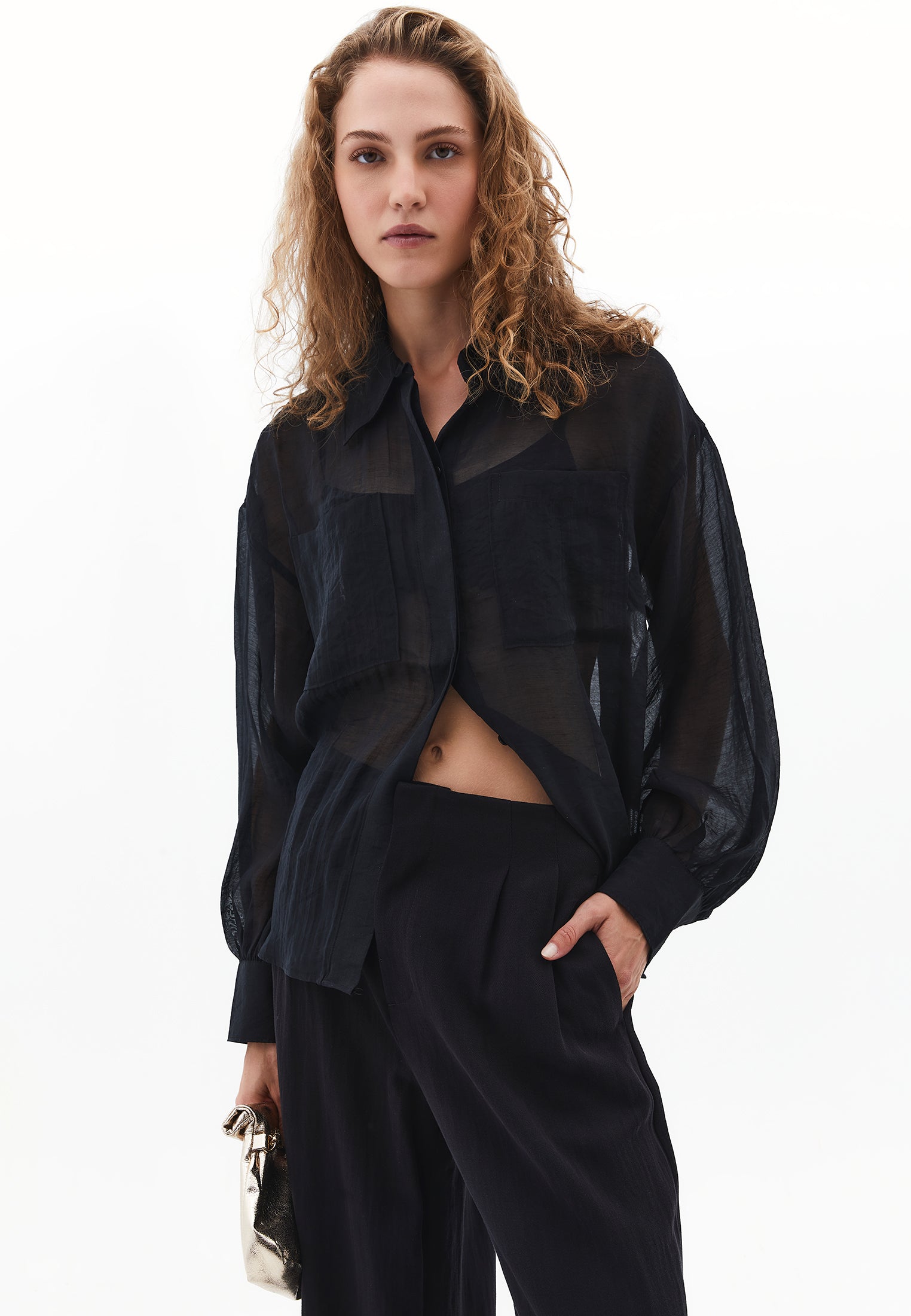 Loose Shirt With Balloon Sleeves And Pocket Detail - BLACK
