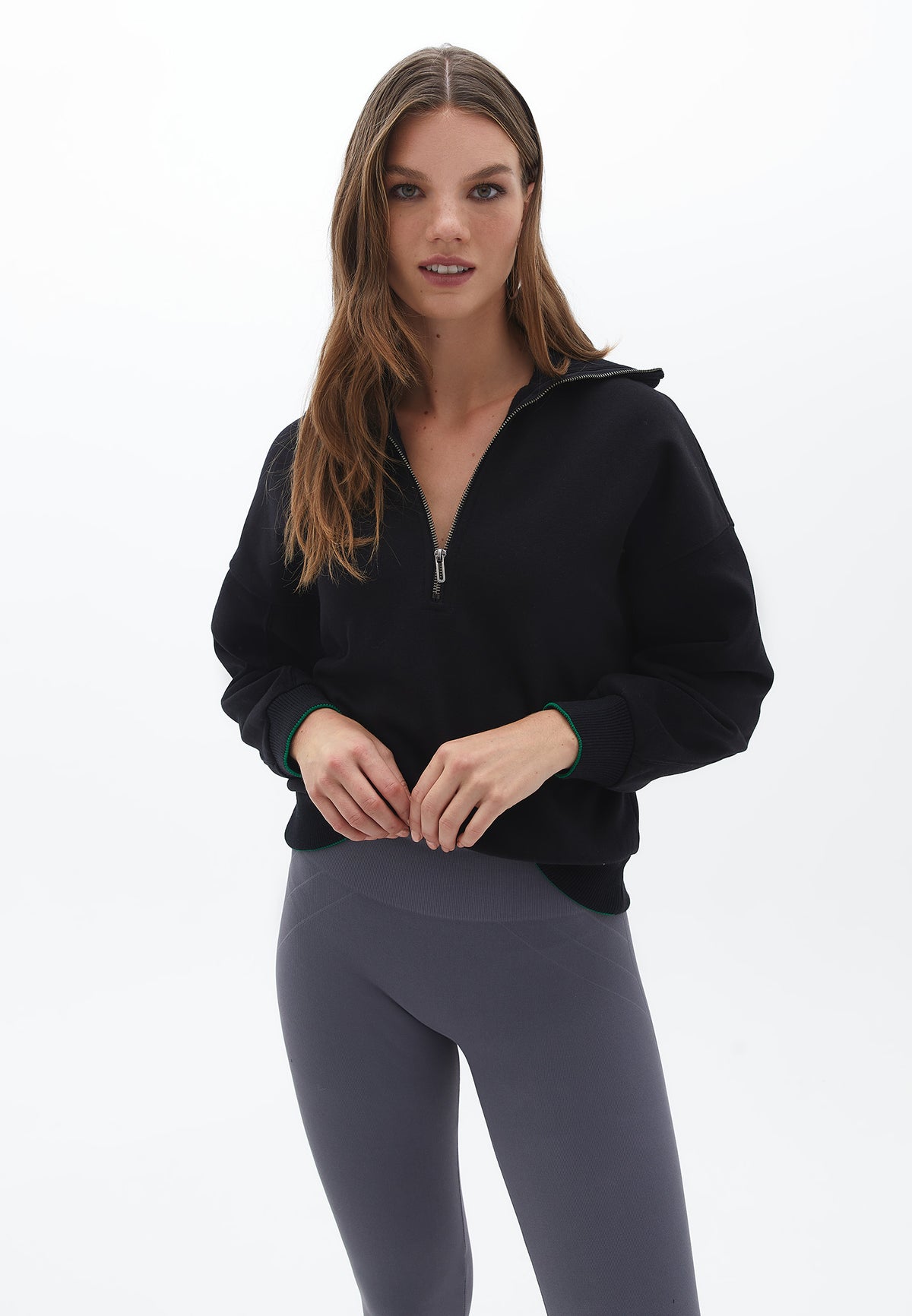 High Neck Sweatshirt - BLACK