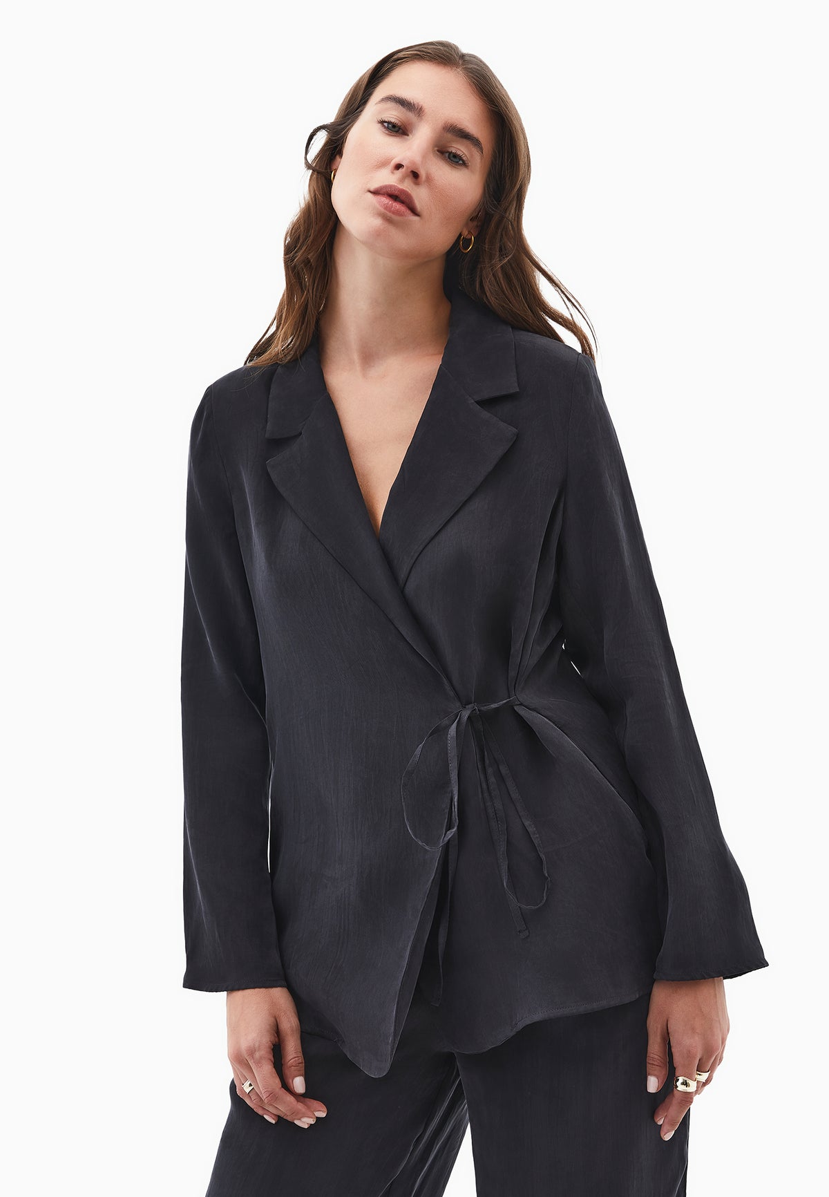 Double-Breasted Lyocell Blazer - BLACK