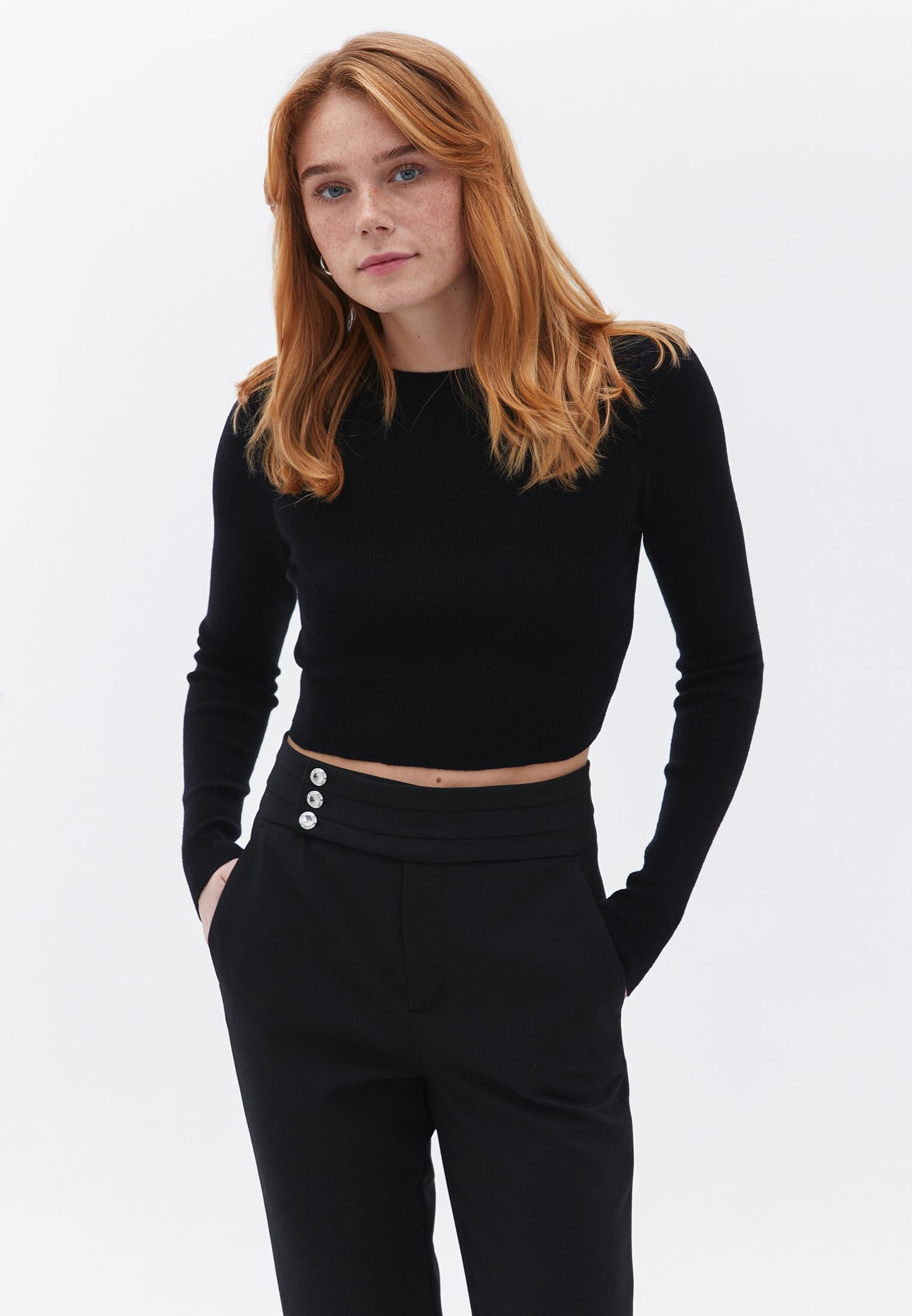 Crew Neck Raglan Sleeve Crop Sweater - BLACK