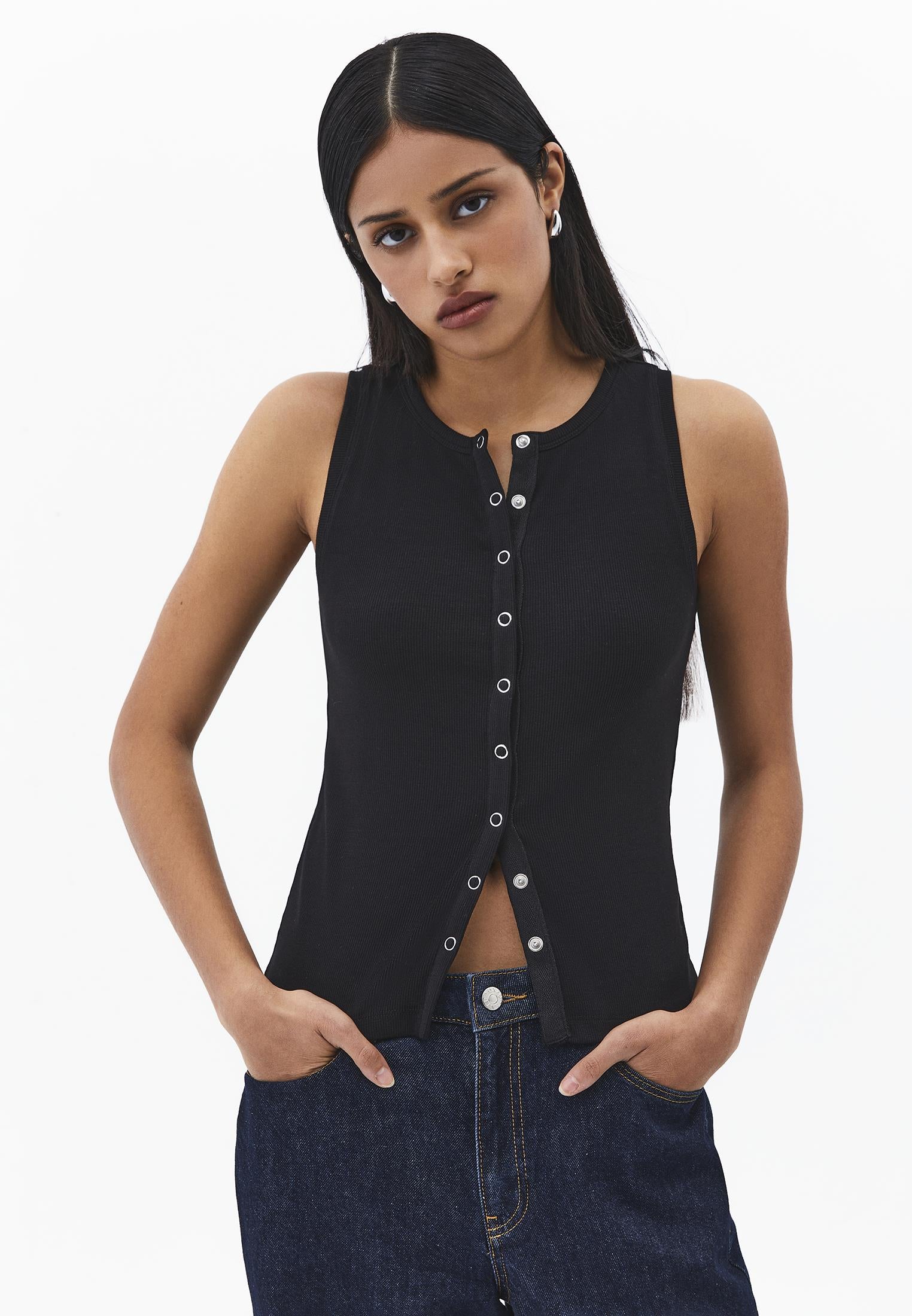 Sleeveless Crew Neck Tank Top - BLACK