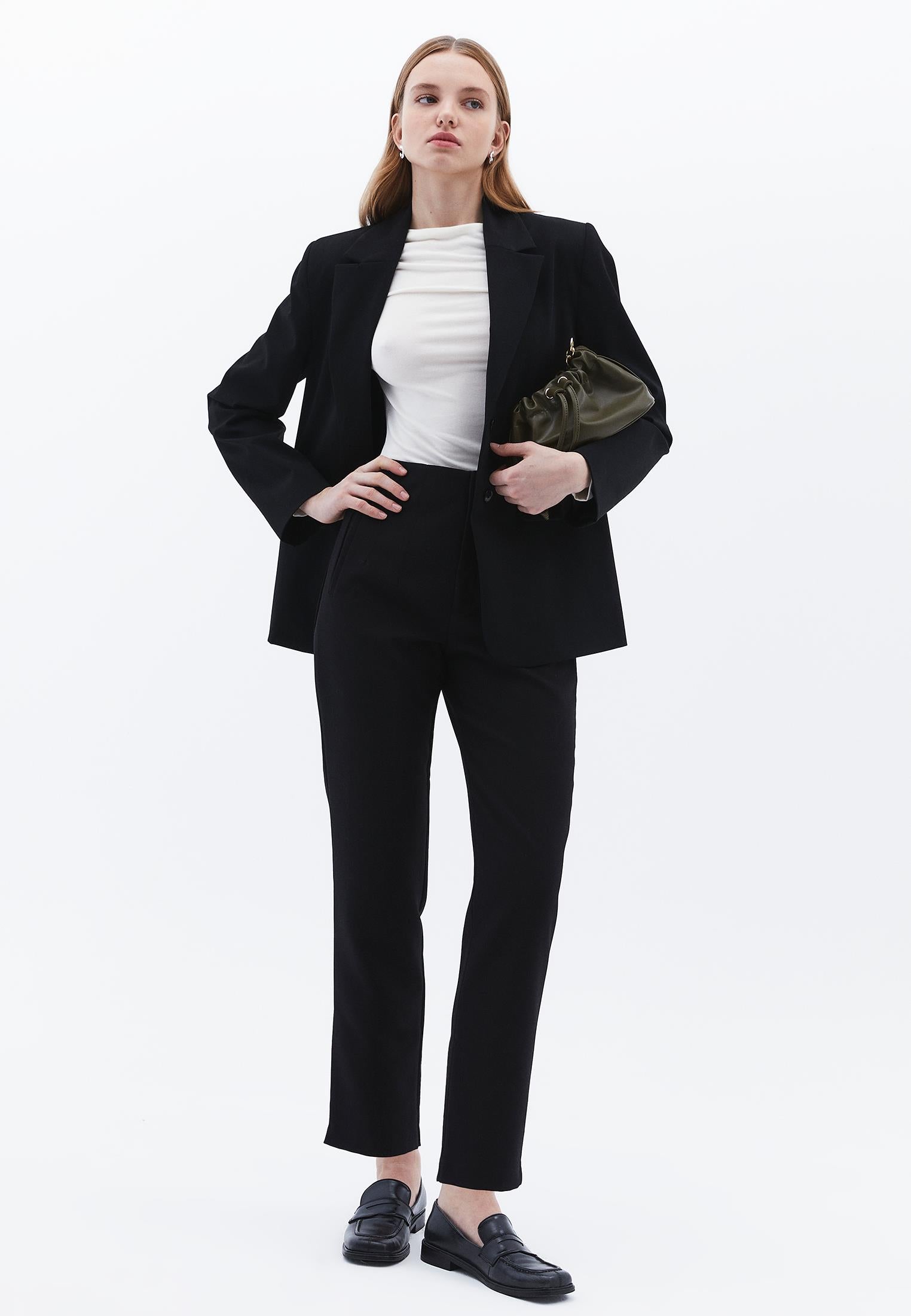 Ultra High Waist Carrot Pants - BLACK