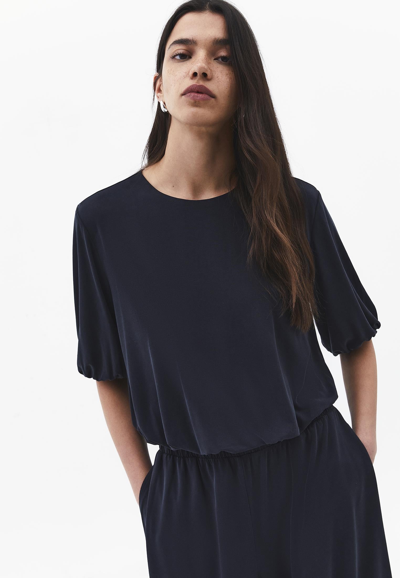 Crew Neck 3/4 Sleeve T-Shirt - BLACK