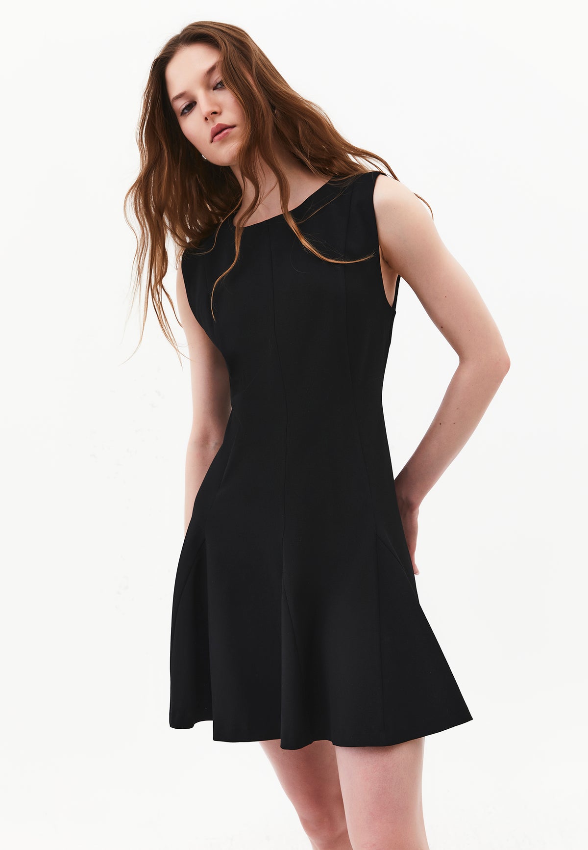 Sleeveless Short Dress with Crew Neck - BLACK