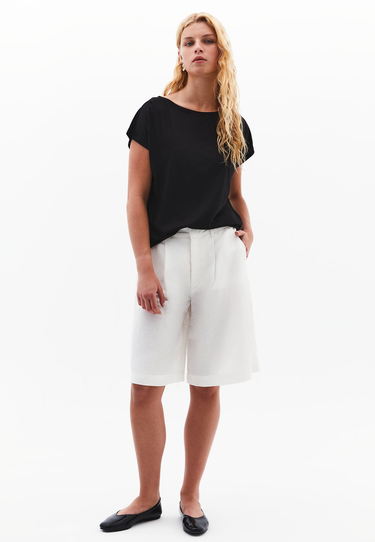 Boat Neck Short Sleeve T-Shirt - BLACK