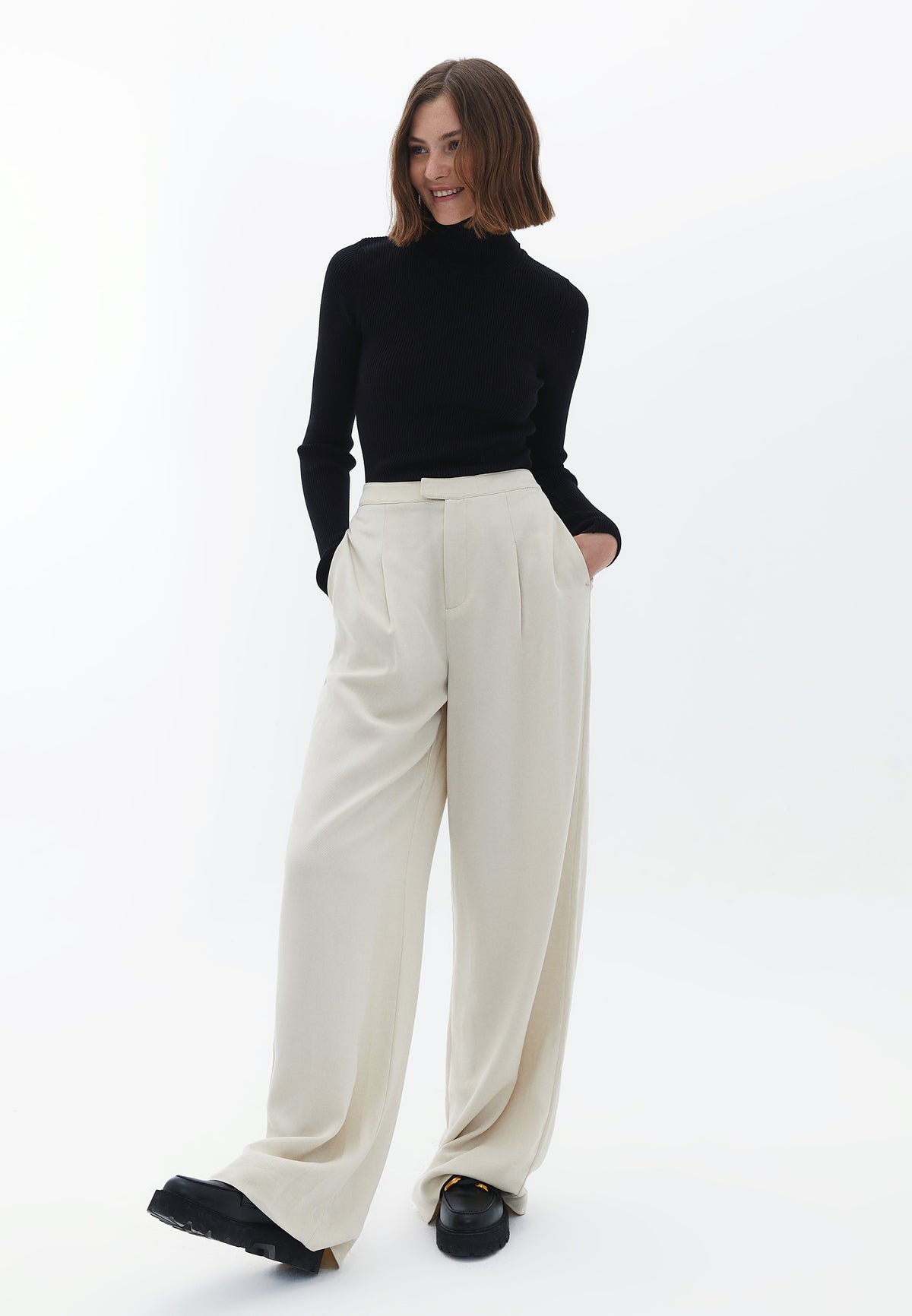 Turtleneck Raglan Sleeve Knitwear - BLACK