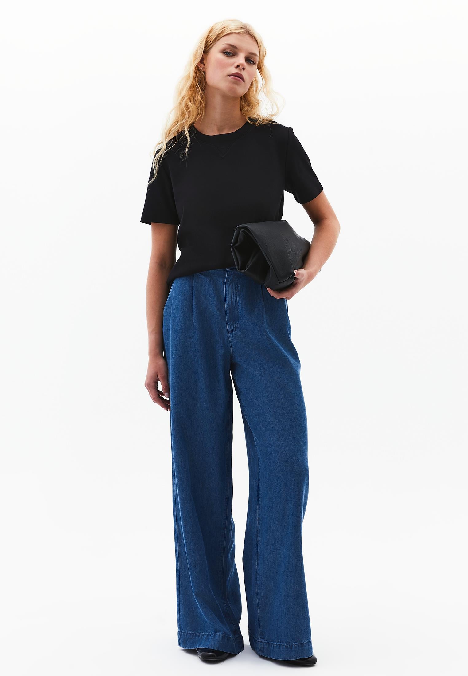 Crew Neck Short Sleeve T-Shirt - BLACK