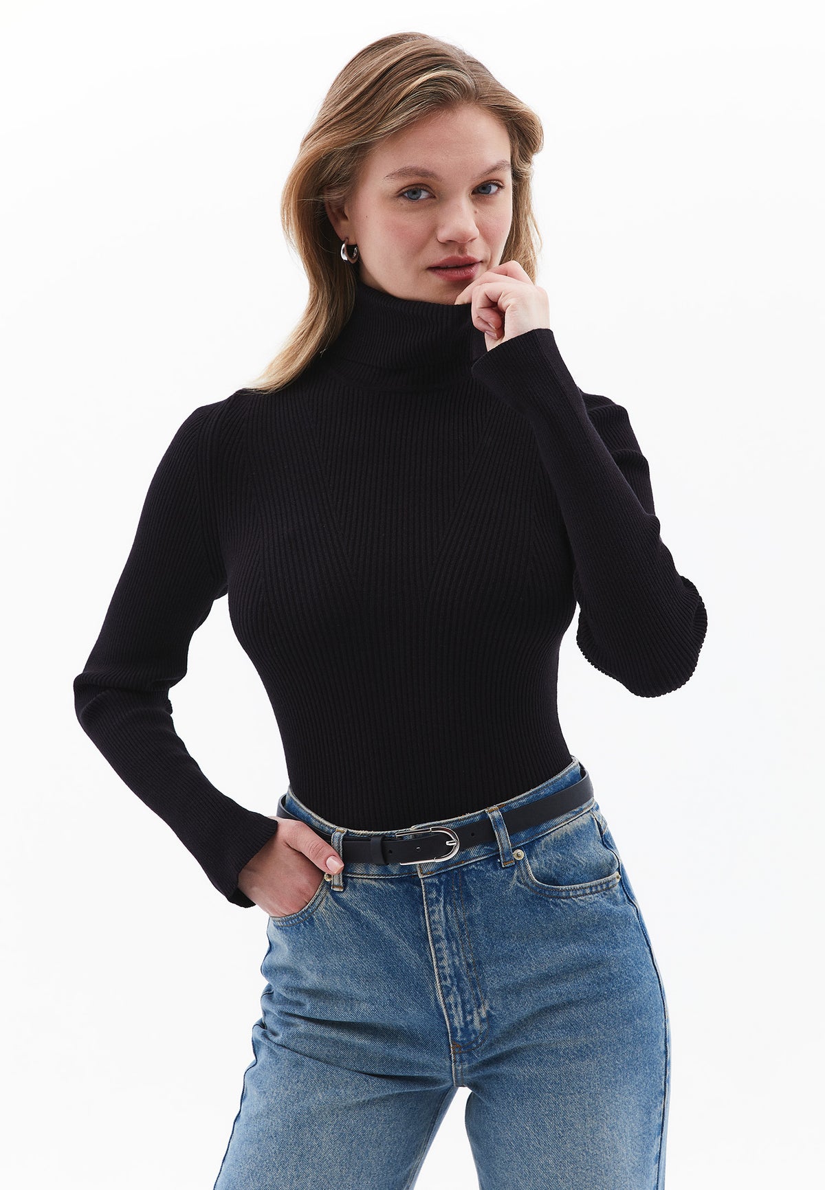 Ribbed Raglan Sleeve Turtleneck Sweater - BLACK