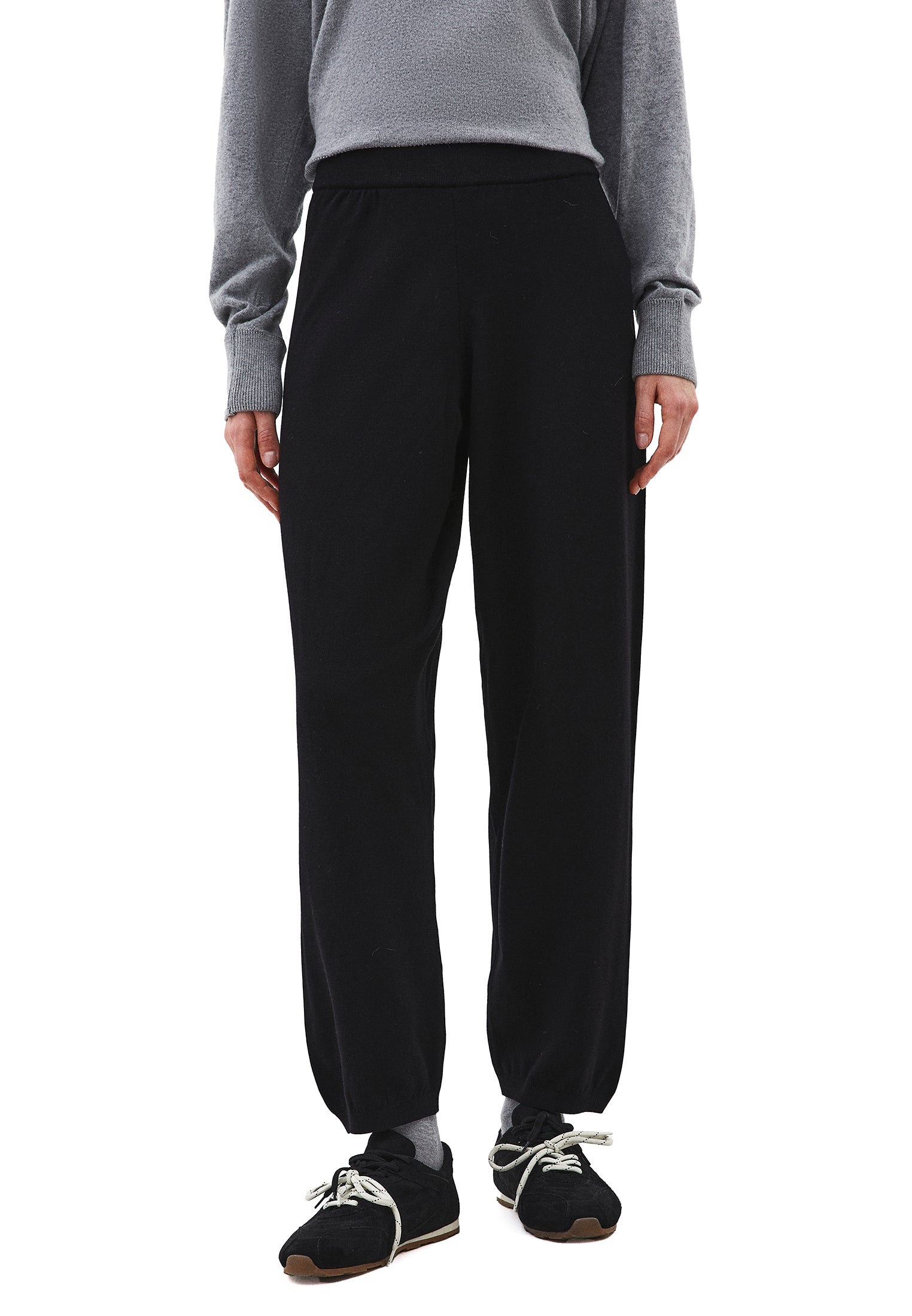 Elasticated Barrel Form Trousers - BLACK