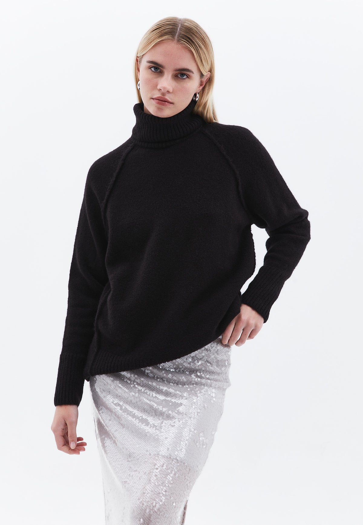 Turtleneck Raglan Sleeve Ribbed Knitwear - BLACK