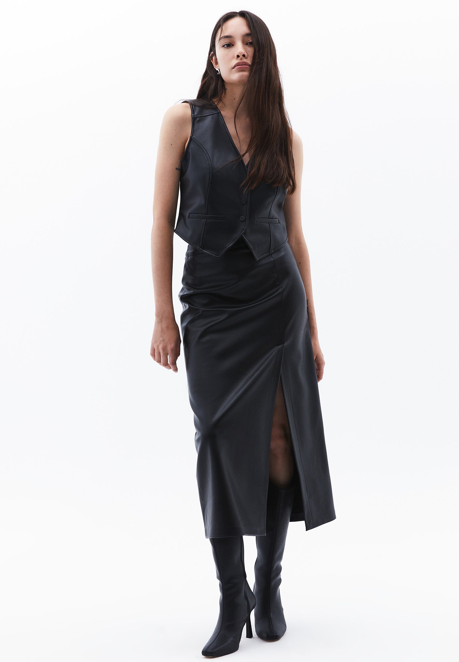 V Neck Slim Fit Sleeveless Vest - BLACK