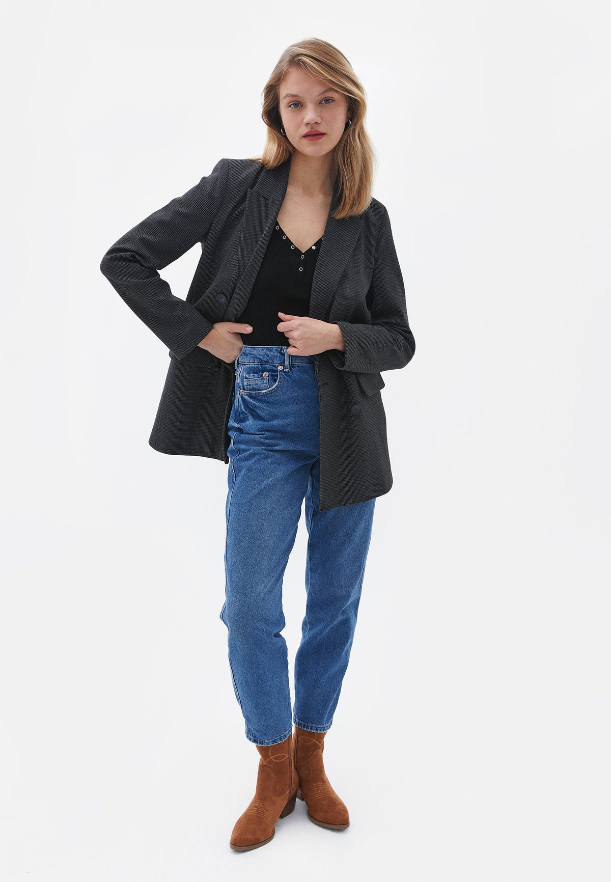 Raglan Sleeve V Neck Standard Knit Sweater - BLACK